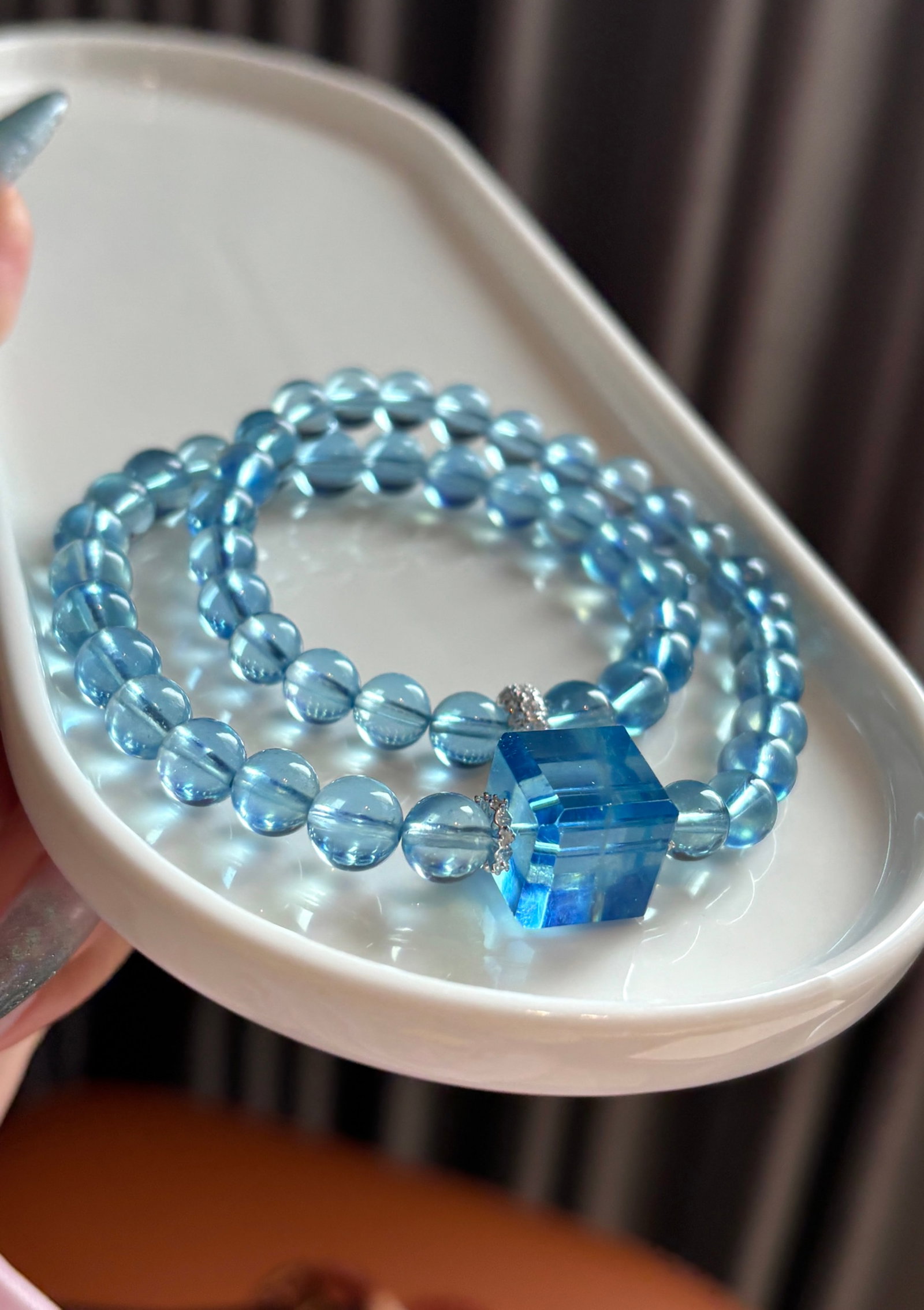 An Exquisite Aquamarine Bracelets - 2