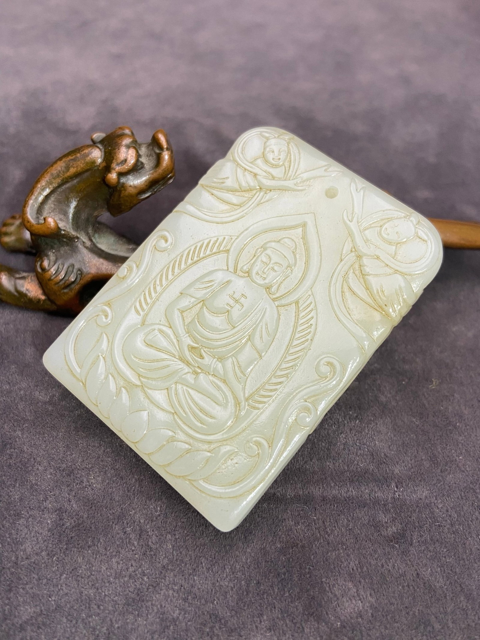 An Exquisite White Jade Lion Pattern Pendant - 3