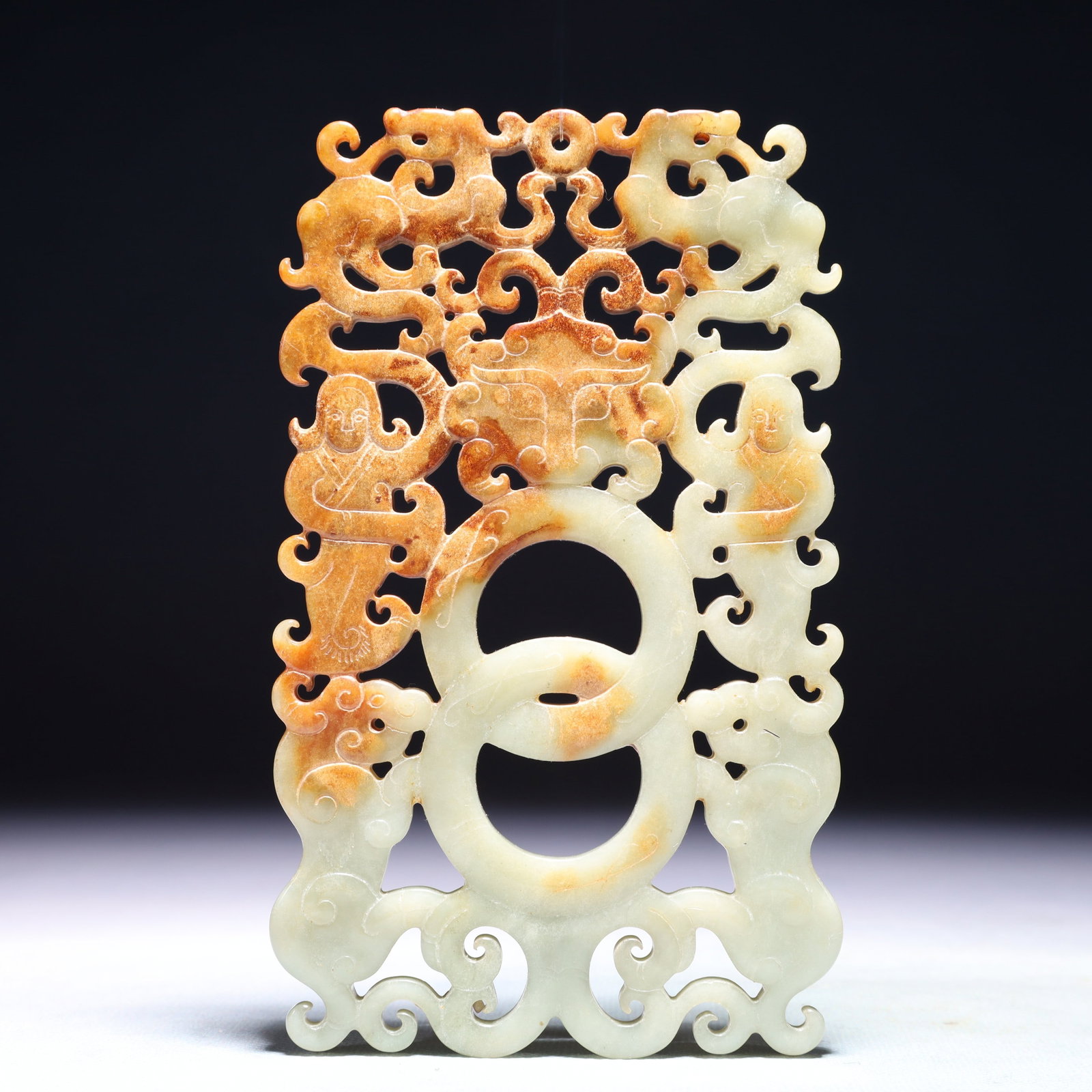 An Exquisite White Jade Figure Pattern Pendant - 6