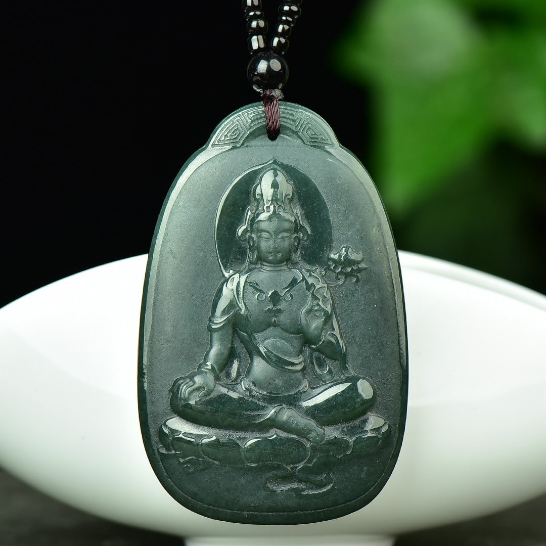 An Exquisite Sapphire Landscape and Avalokitesvara Pattern Pendant: An Exquisite Sapphire Landscape and Avalokitesvara Pattern Pendant,Size:40mmx63mm 寓意:吉祥 保平安 玉脂温润 工艺精&#