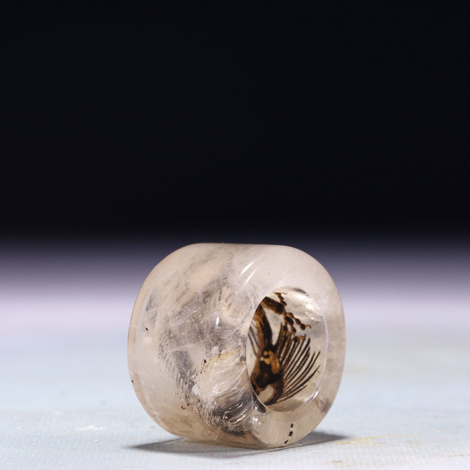 An Exquisite Crystal Thumb Ring - 6