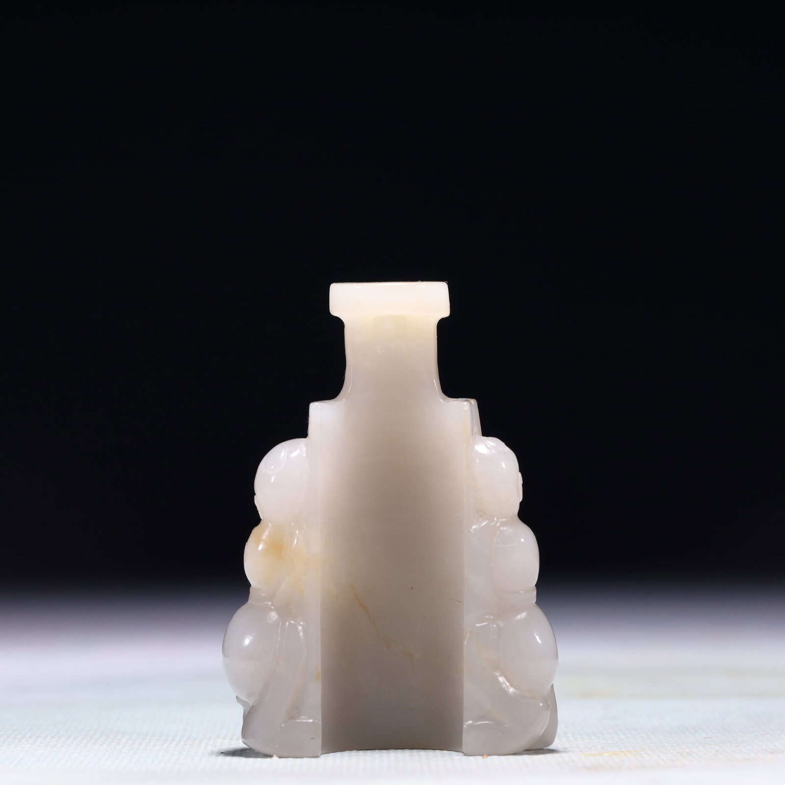 An Exquisite White Jade Figure Pattern Chime - 5