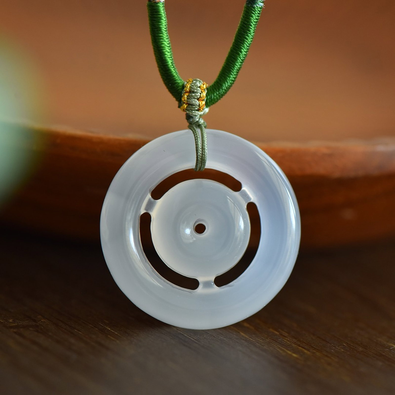 An Exquisite Pendant - 4