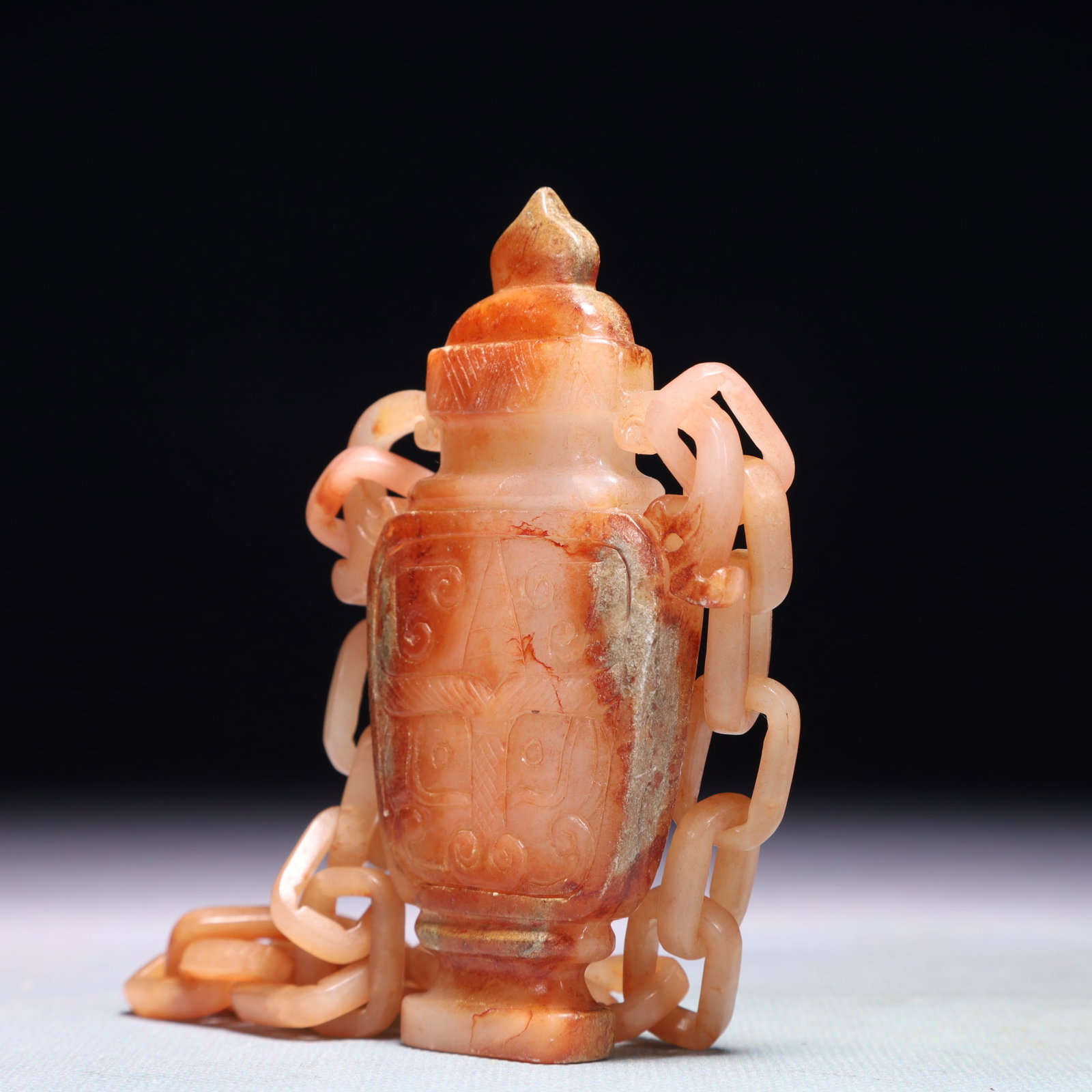 An Exquisite White Jade Beast-Face Pattern Bottle - 2