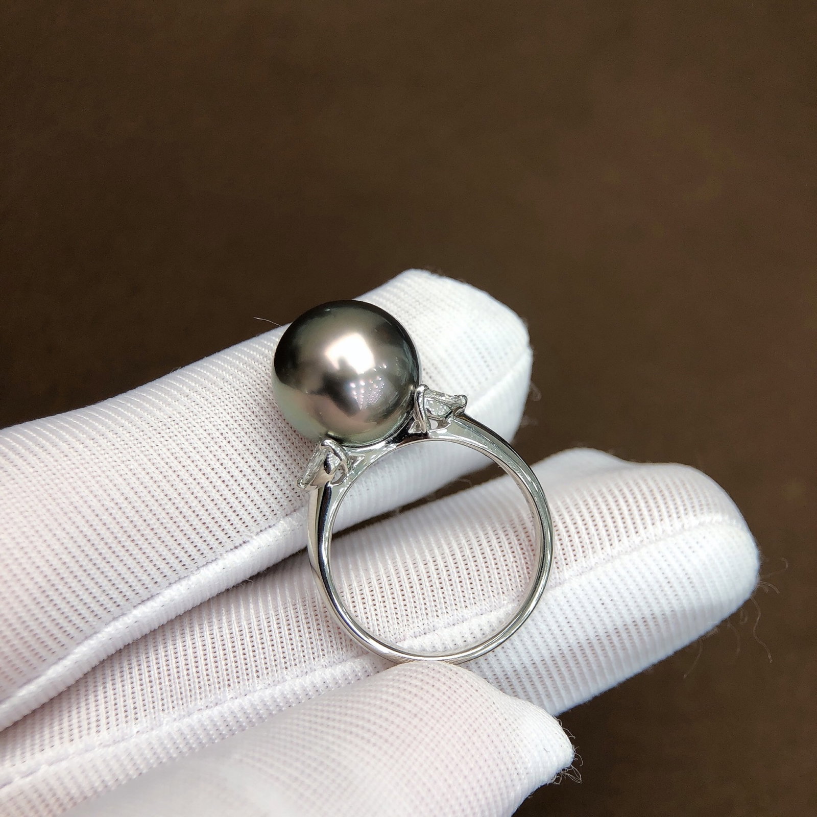 An Exquisite Pearl Ring - 3