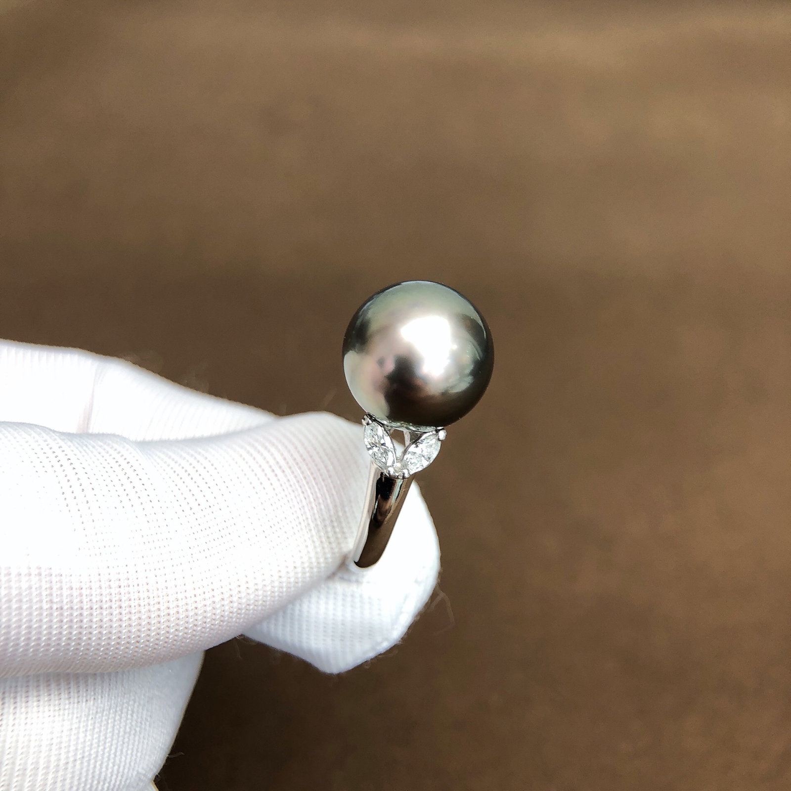 An Exquisite Pearl Ring - 6