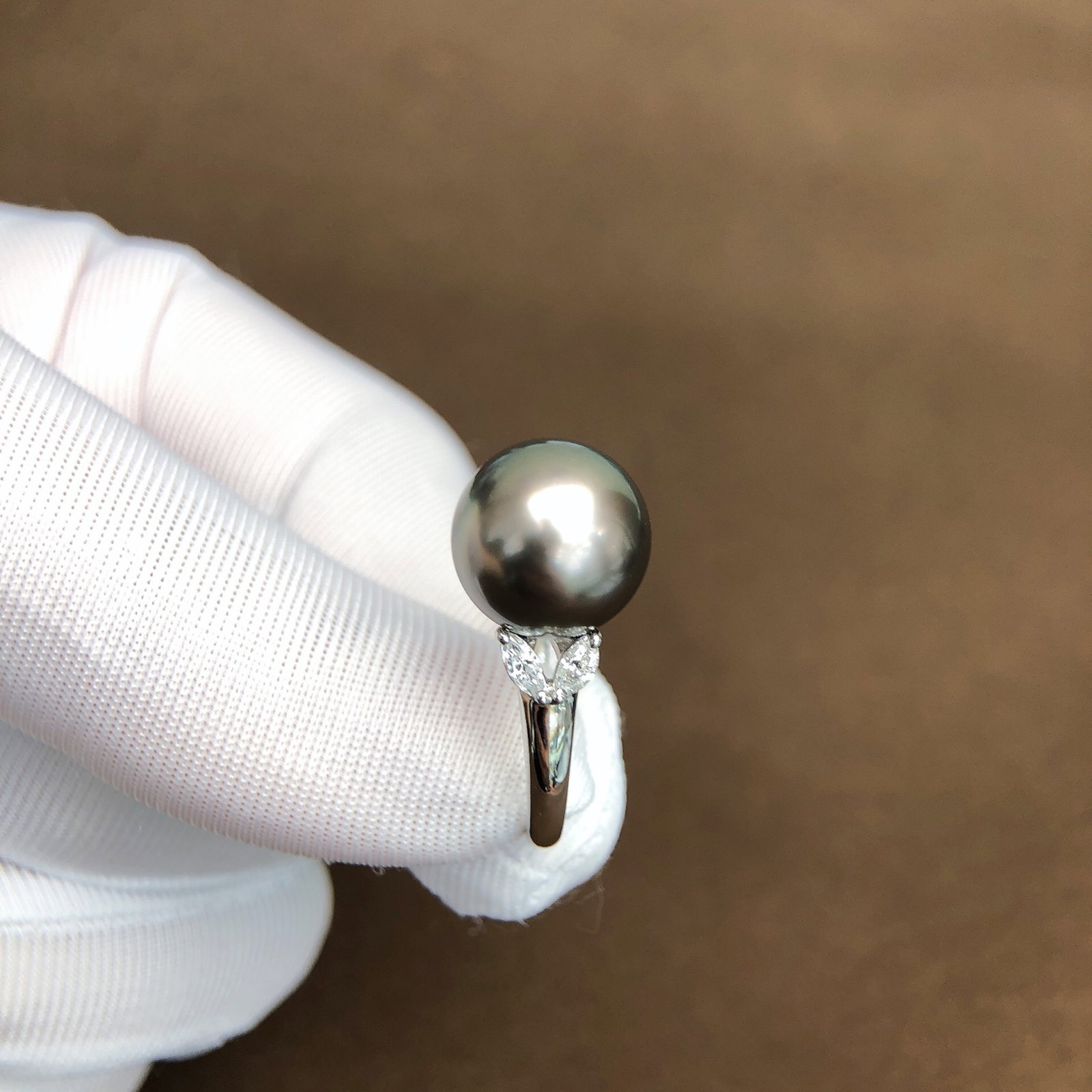 An Exquisite Pearl Ring - 8