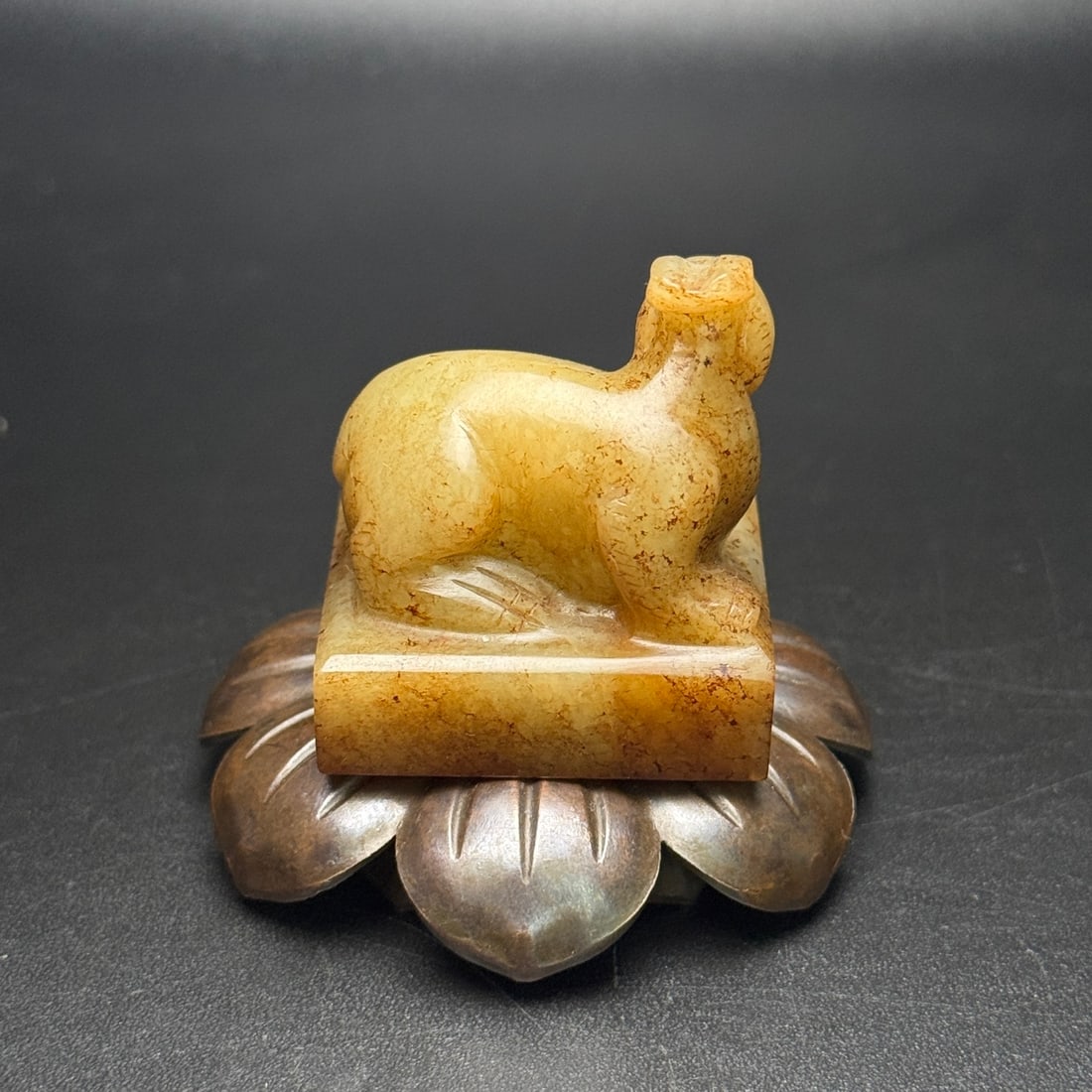 An Exquisite White Jade Rabbit Pattern Seal - 2
