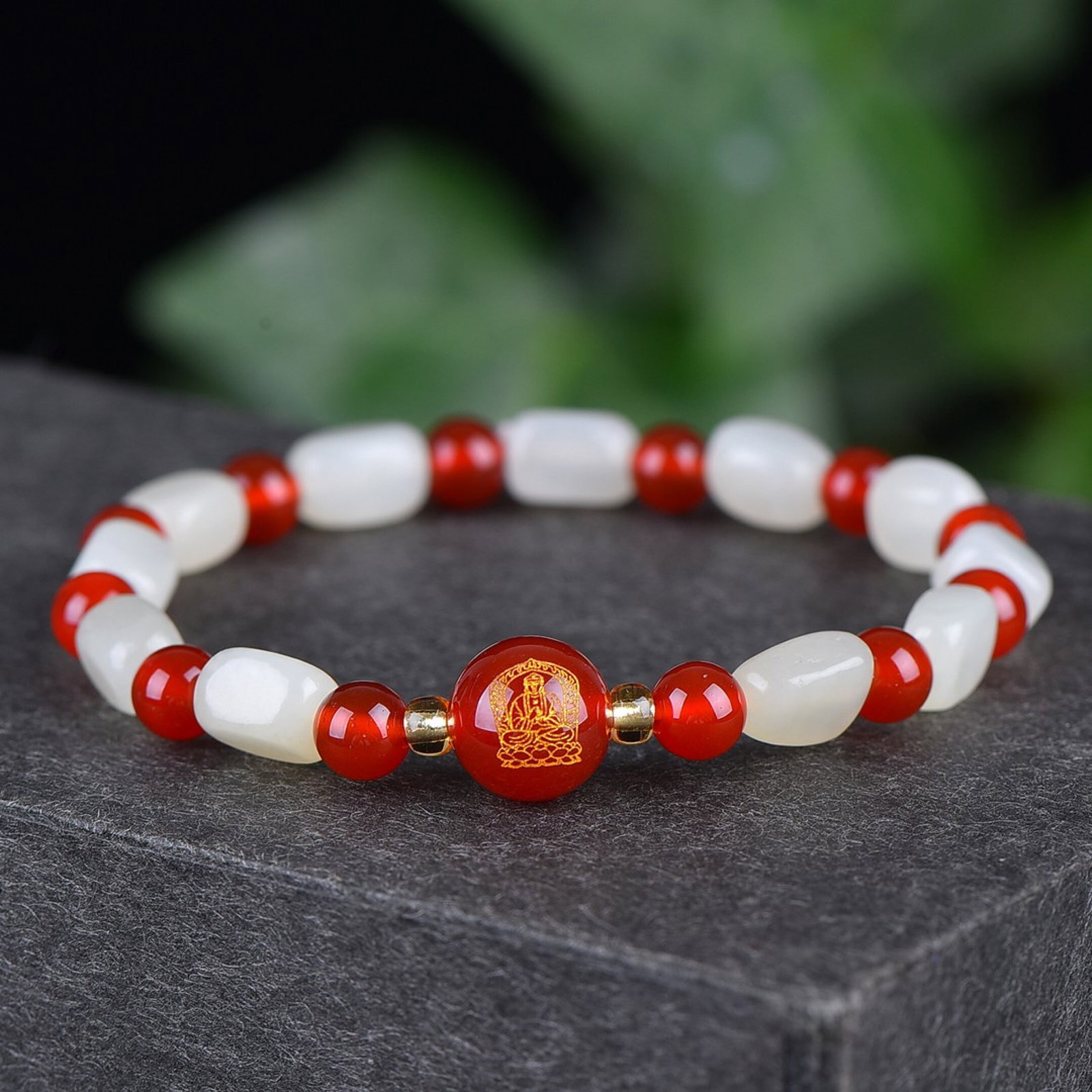 An Exquisite White Jade Bracelets - 2