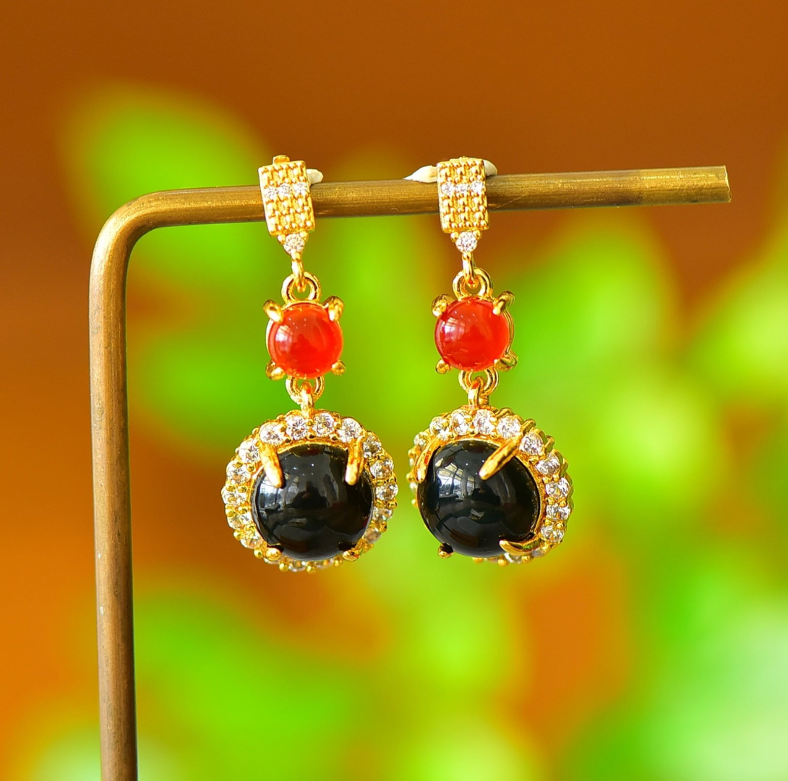 A Pair of Exquisite Bronze-Gold Plated Inlaid Green Jade Earrings,Inlaid Diamond: A Pair of Exquisite Bronze-Gold Plated Inlaid Green Jade Earrings,Inlaid Diamond,Size:10mmx10mm