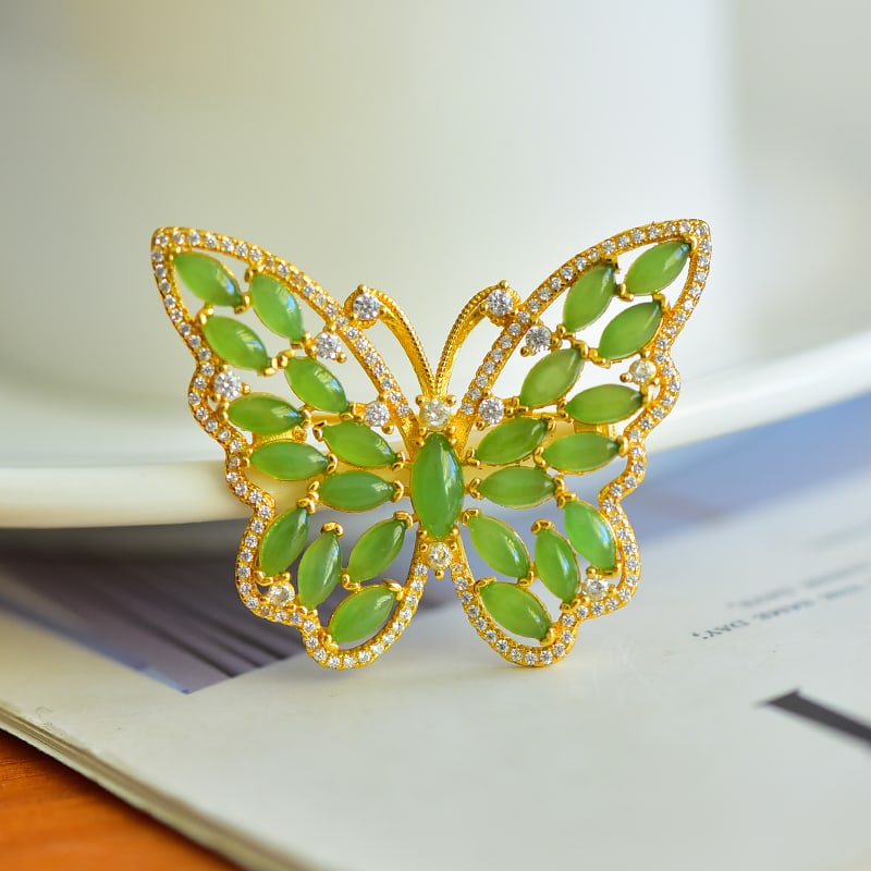 An Exquisite Sterling Silver-Gold Plated Inlaid Jasper Butterfly Brooch,Inlaid Diamond: An Exquisite Sterling Silver-Gold Plated Inlaid Jasper Butterfly Brooch,Inlaid Diamond,Size:3mmx6 mm 纯银镀金镶碧玉蝴蝶胸针,