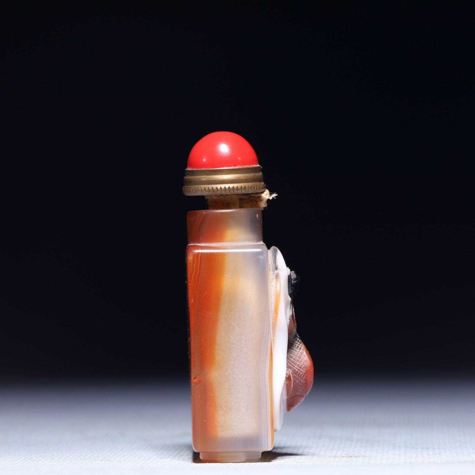 An Exquisite Agate Fish Pattern Snuff Bottle - 4