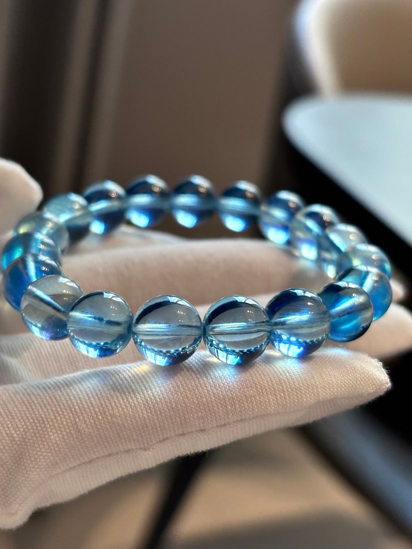 An Exquisite Aquamarine Bracelets - 4