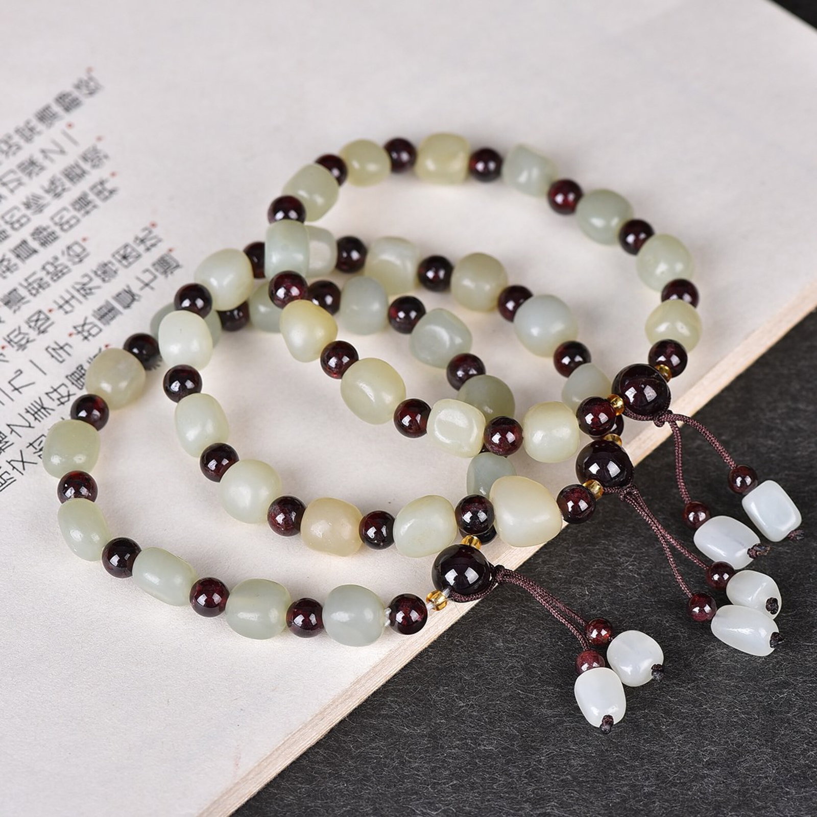 An Exquisite White Jade Bracelets - 3