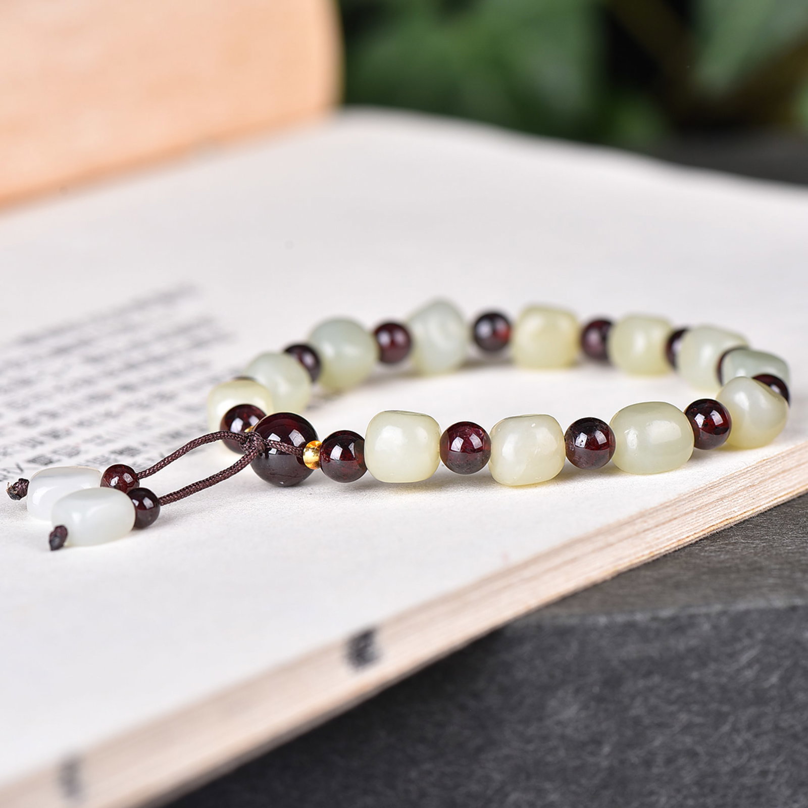 An Exquisite White Jade Bracelets - 6