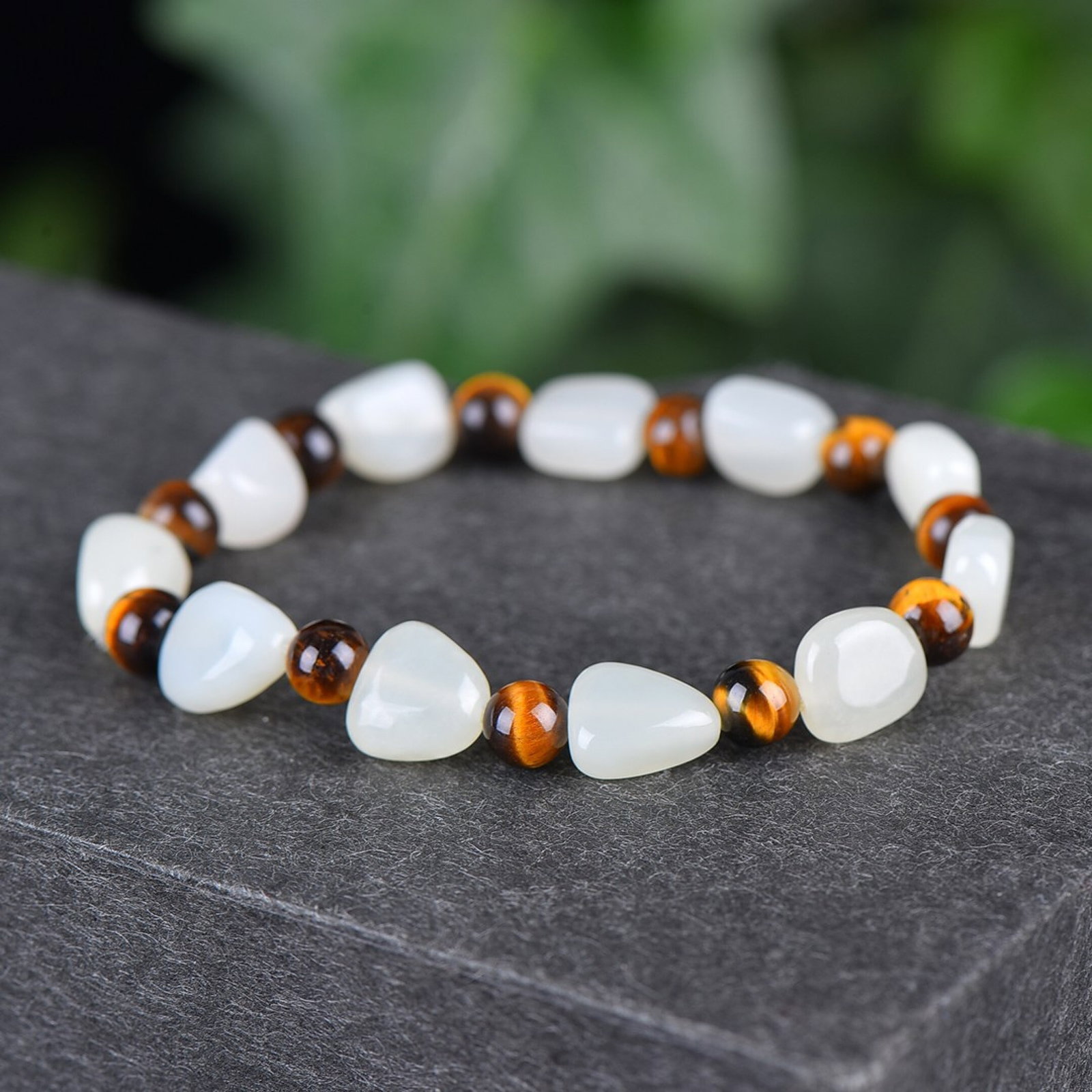 An Exquisite White Jade Bracelets - 3