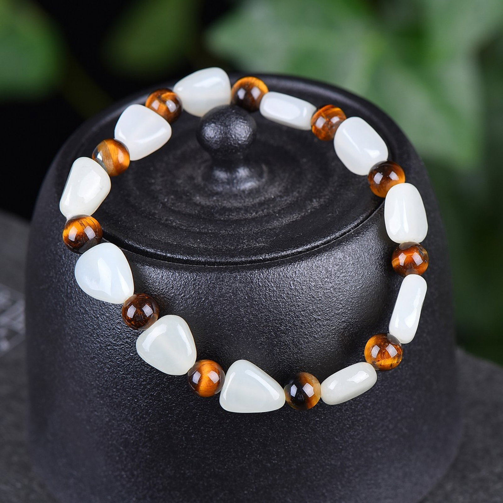An Exquisite White Jade Bracelets - 4