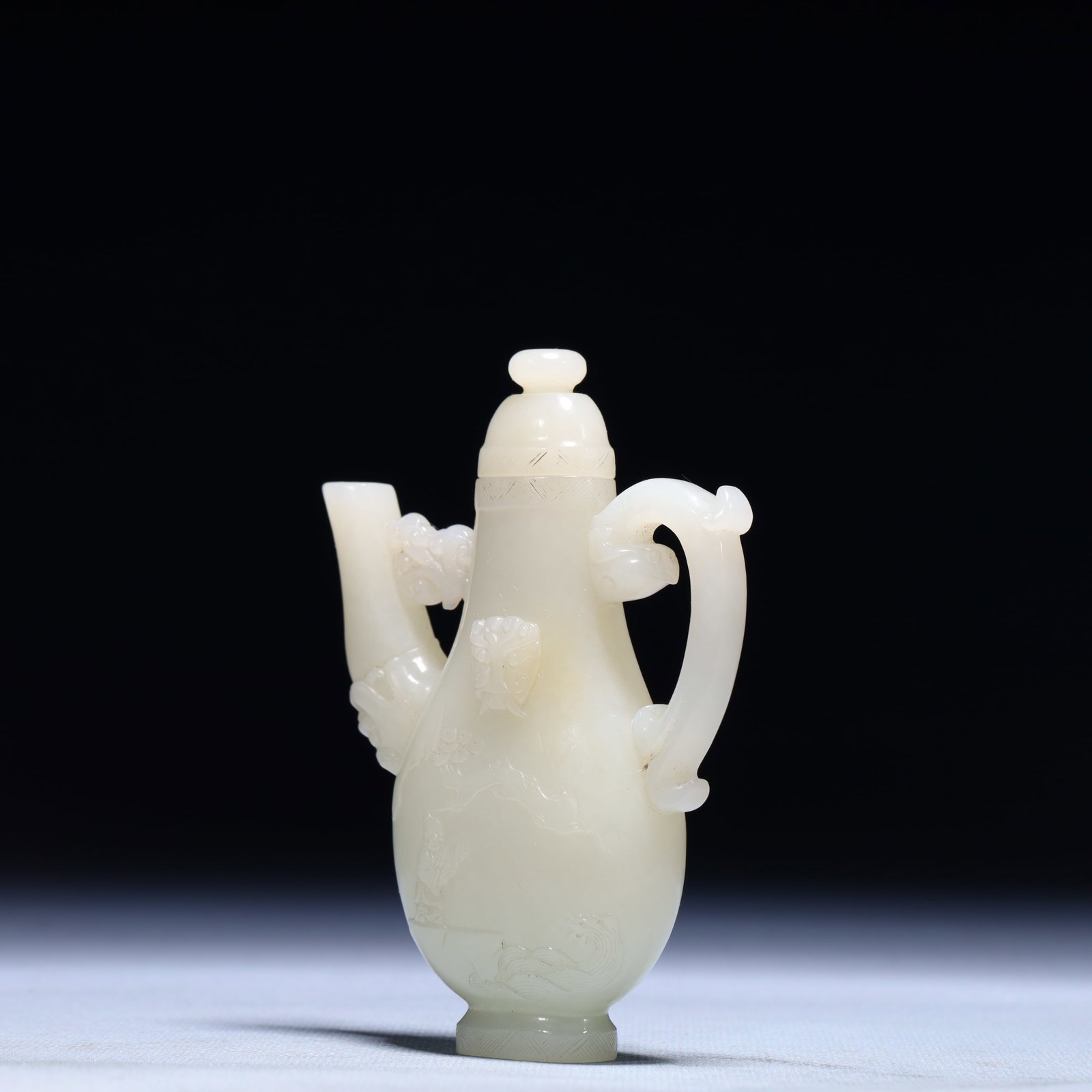 An Exquisite White Jade Landscape Pattern Ewer - 6