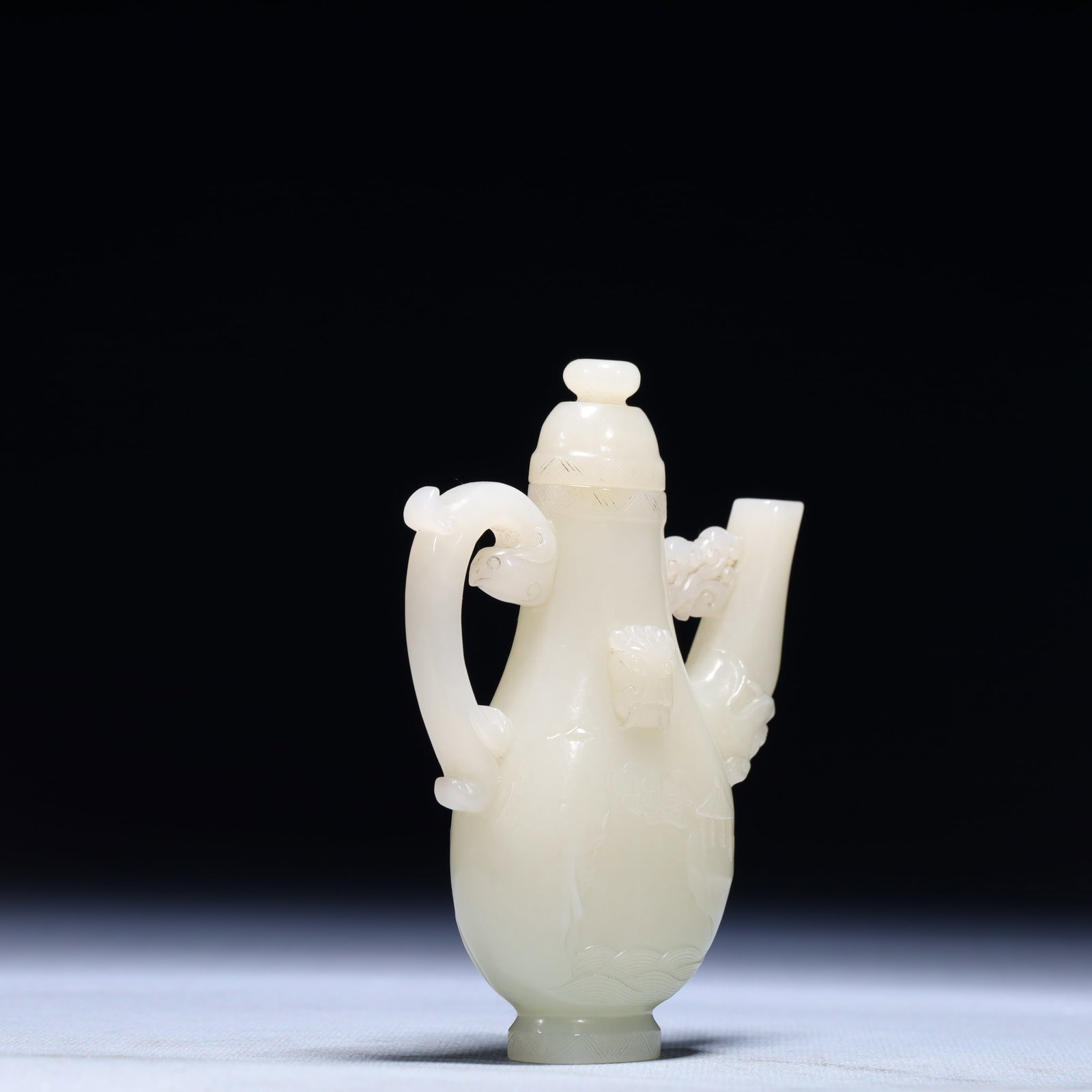 An Exquisite White Jade Landscape Pattern Ewer - 7