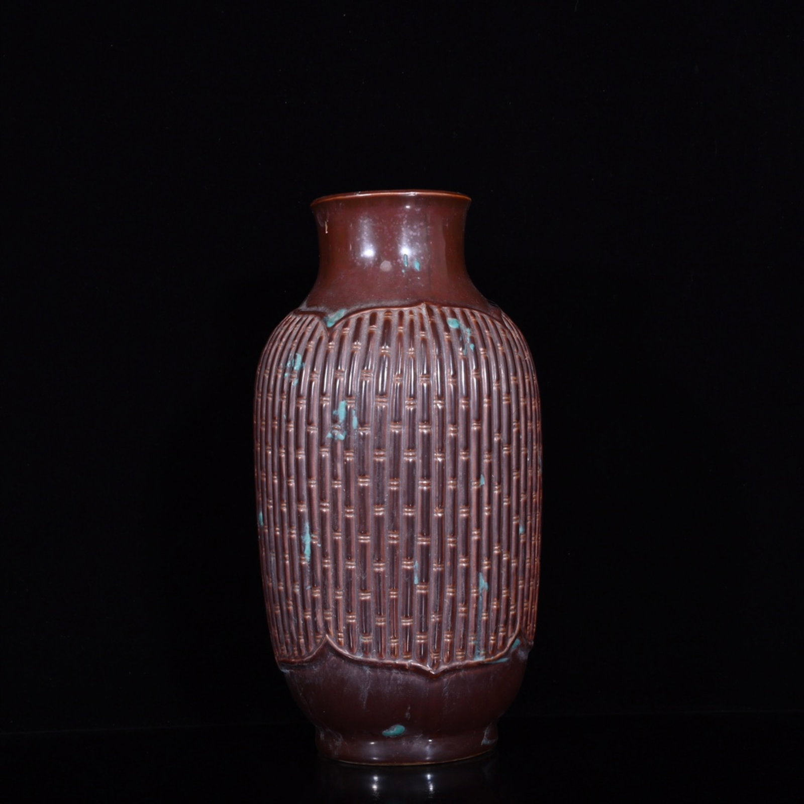 An Exquisite Purple and Gold Glazed Bamboo Pattern Vase: An Exquisite Purple and Gold Glazed Bamboo Pattern Vase,Qing Dynasty,China,With Mark,Size:10.2inx5.1in 紫金釉竹纹瓶,中国清代,带款