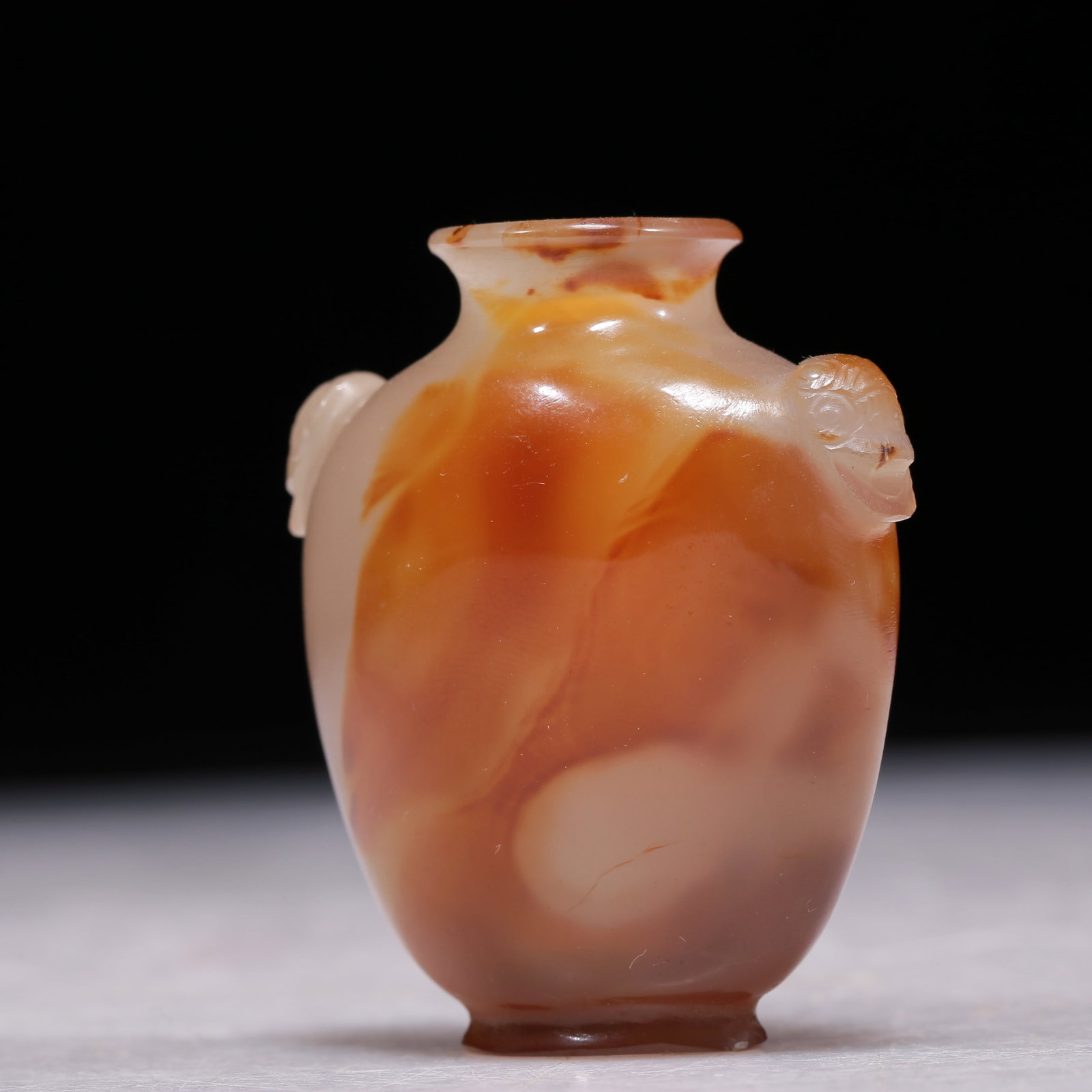A Precious Agate Beast-Handled Snuff Bottle - 2