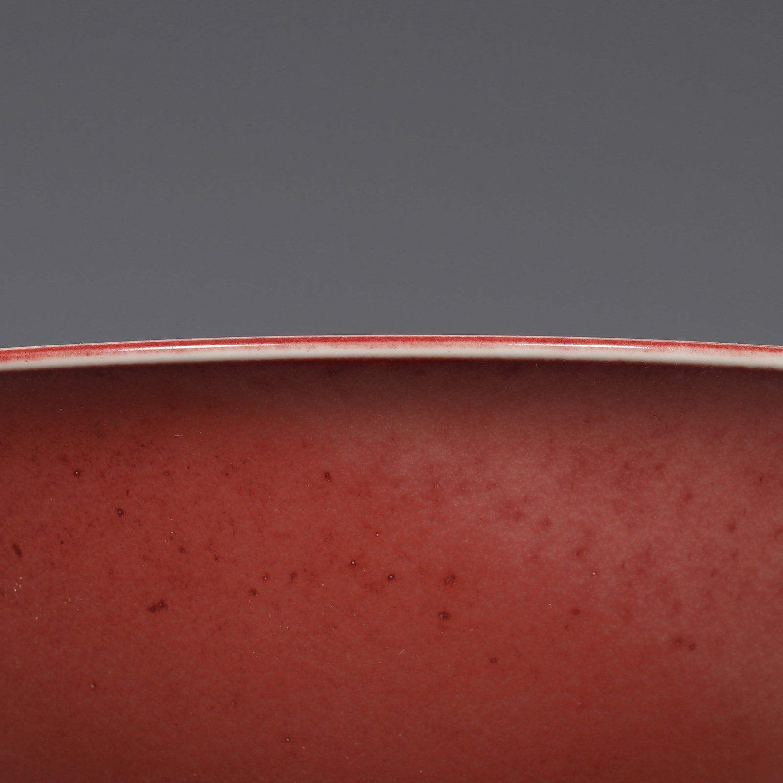 An Exquisite Ruby red-Glazed Stem Plate - 3