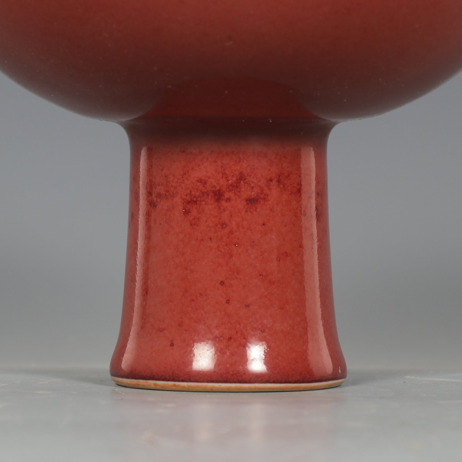 An Exquisite Ruby red-Glazed Stem Plate - 4