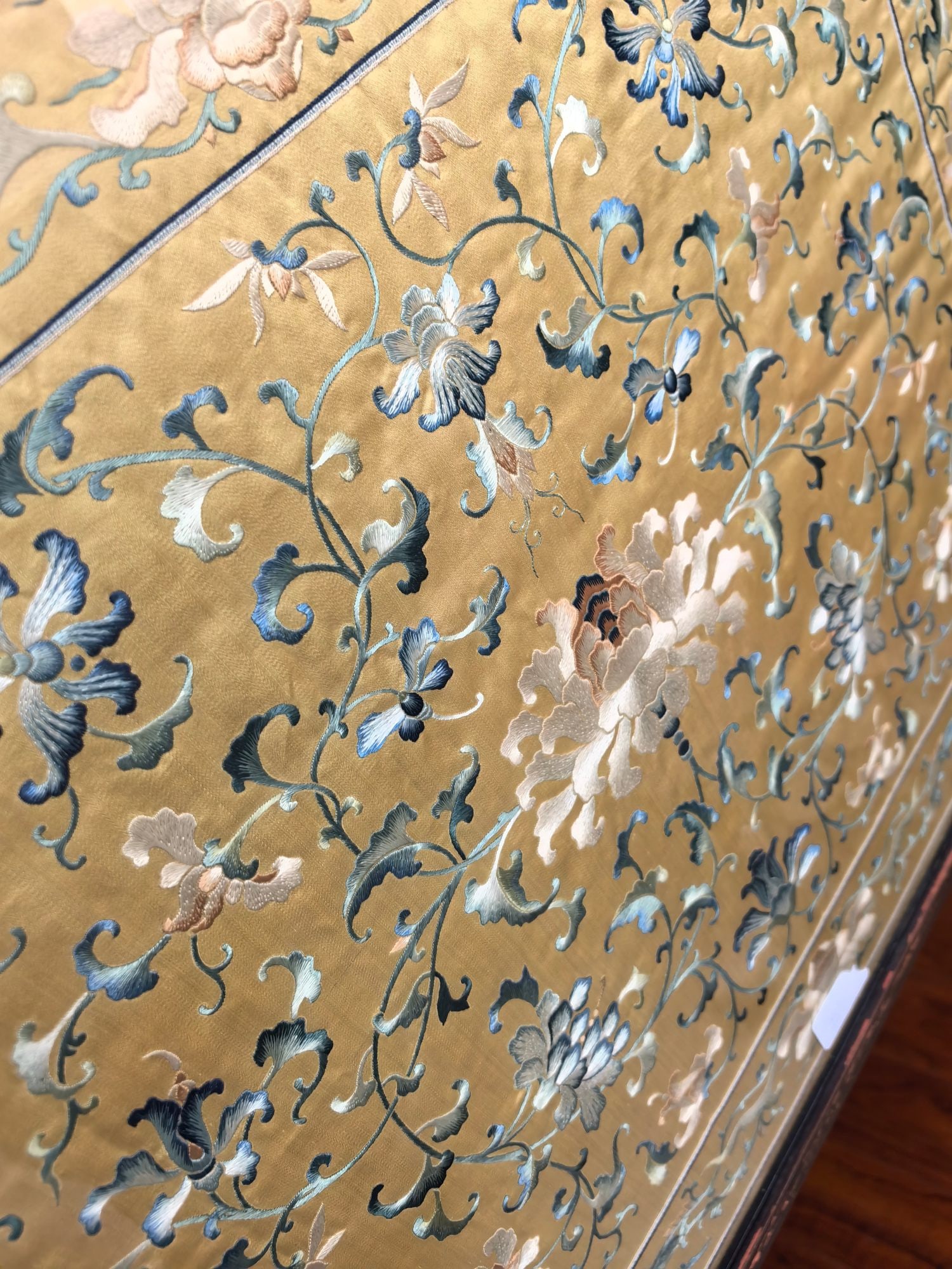 An Exquisite Lotus Pattern Hanging Panel - 5