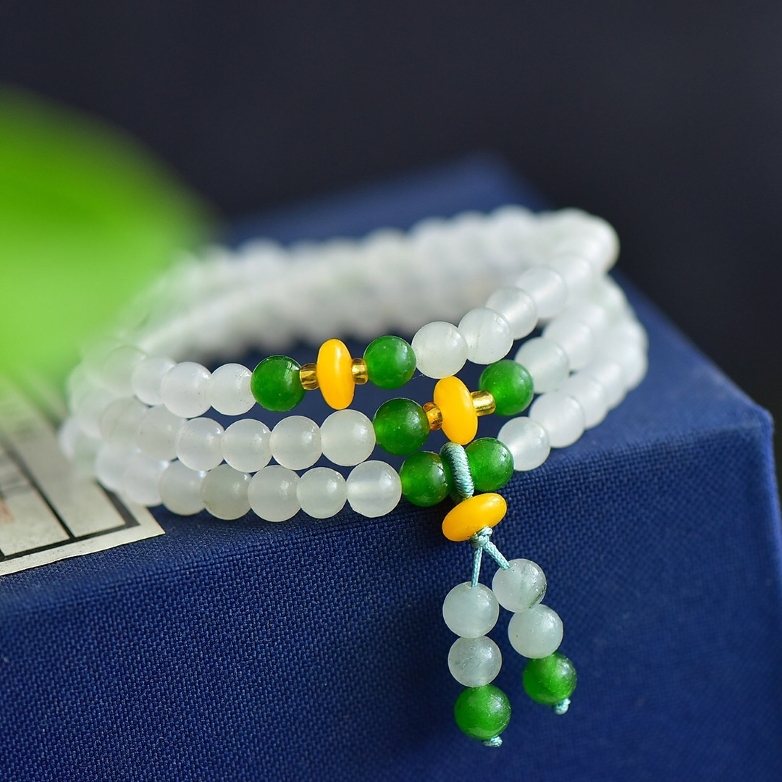 An Exquisite White Jade Bracelets - 2