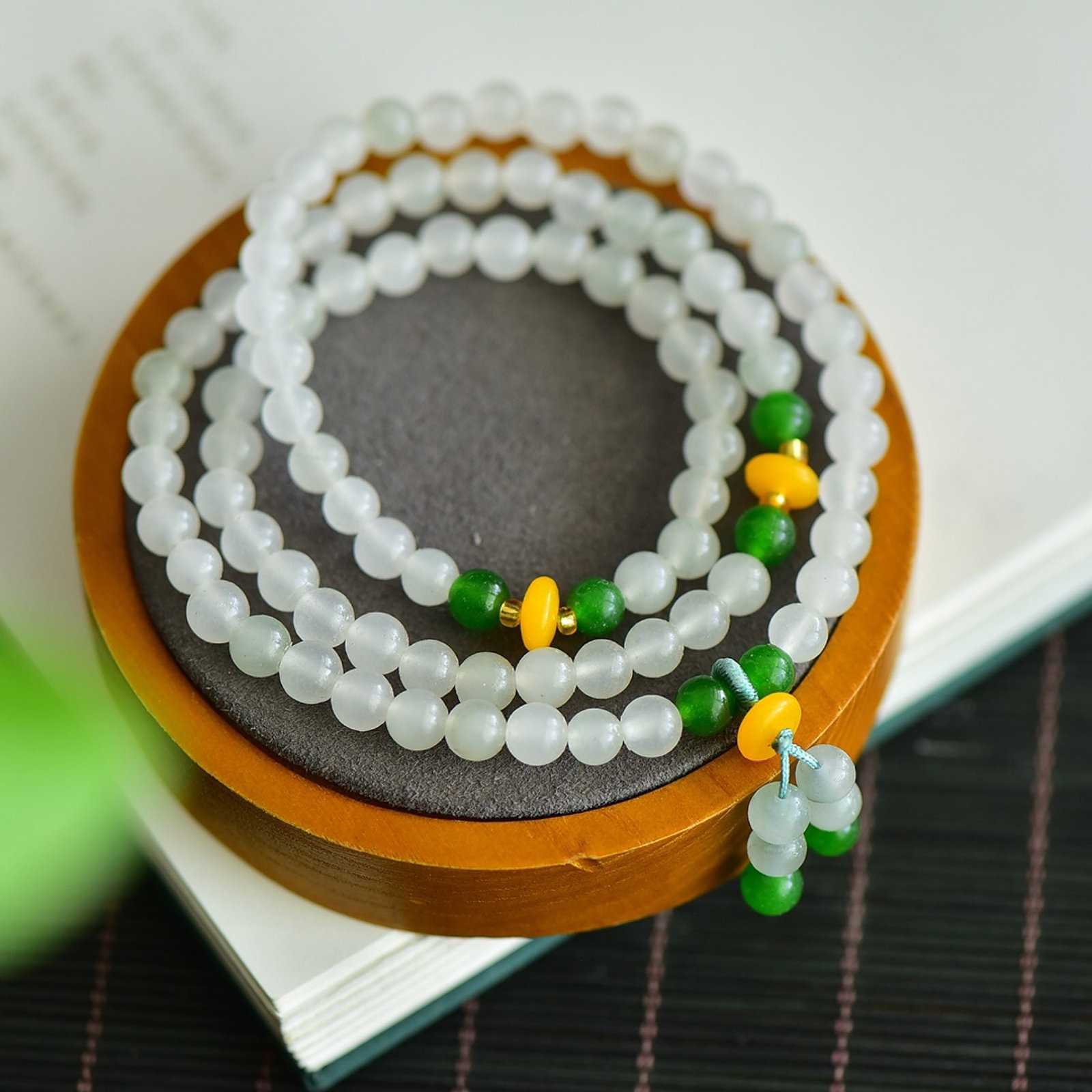 An Exquisite White Jade Bracelets - 3