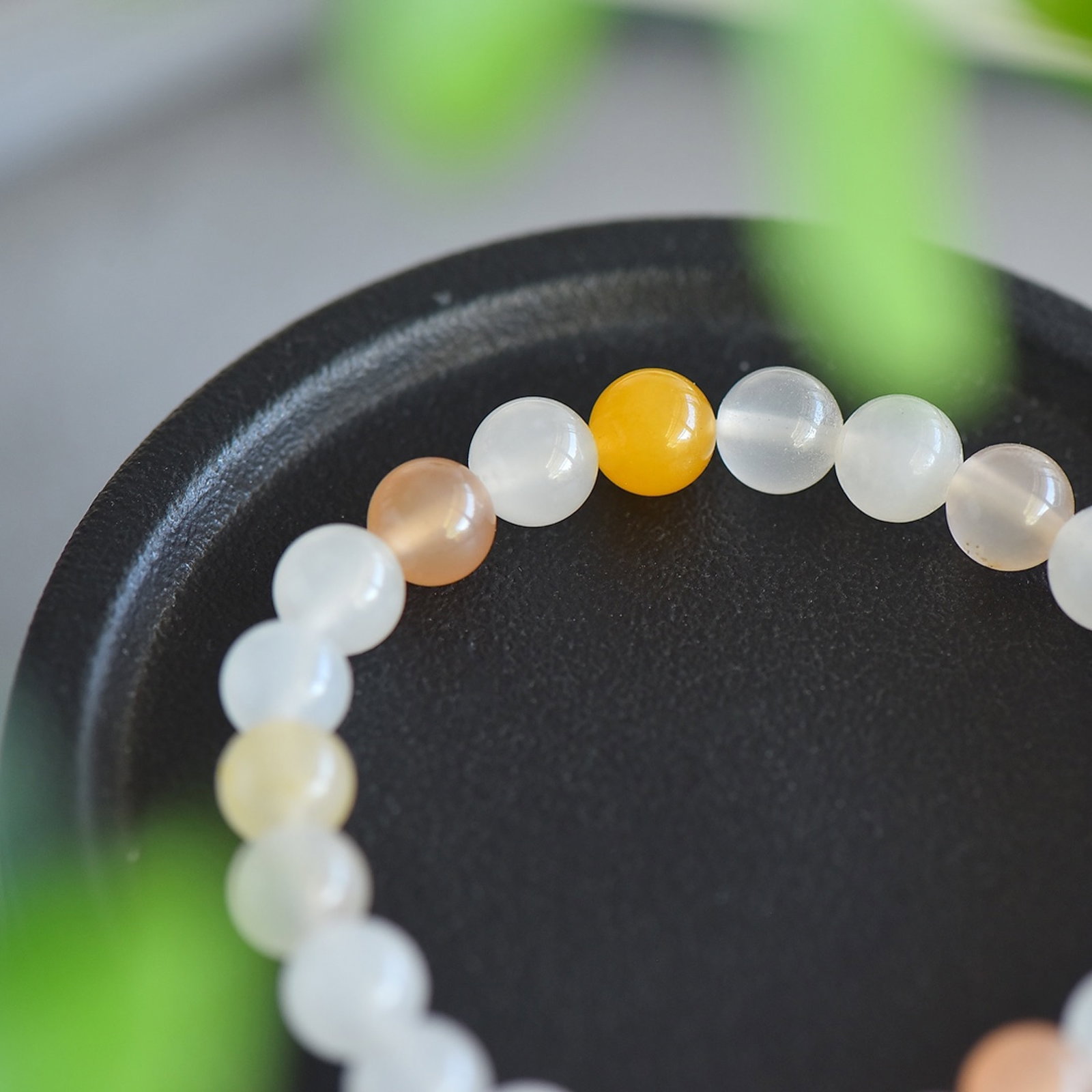An Exquisite Multi-Gem Bracelets - 3