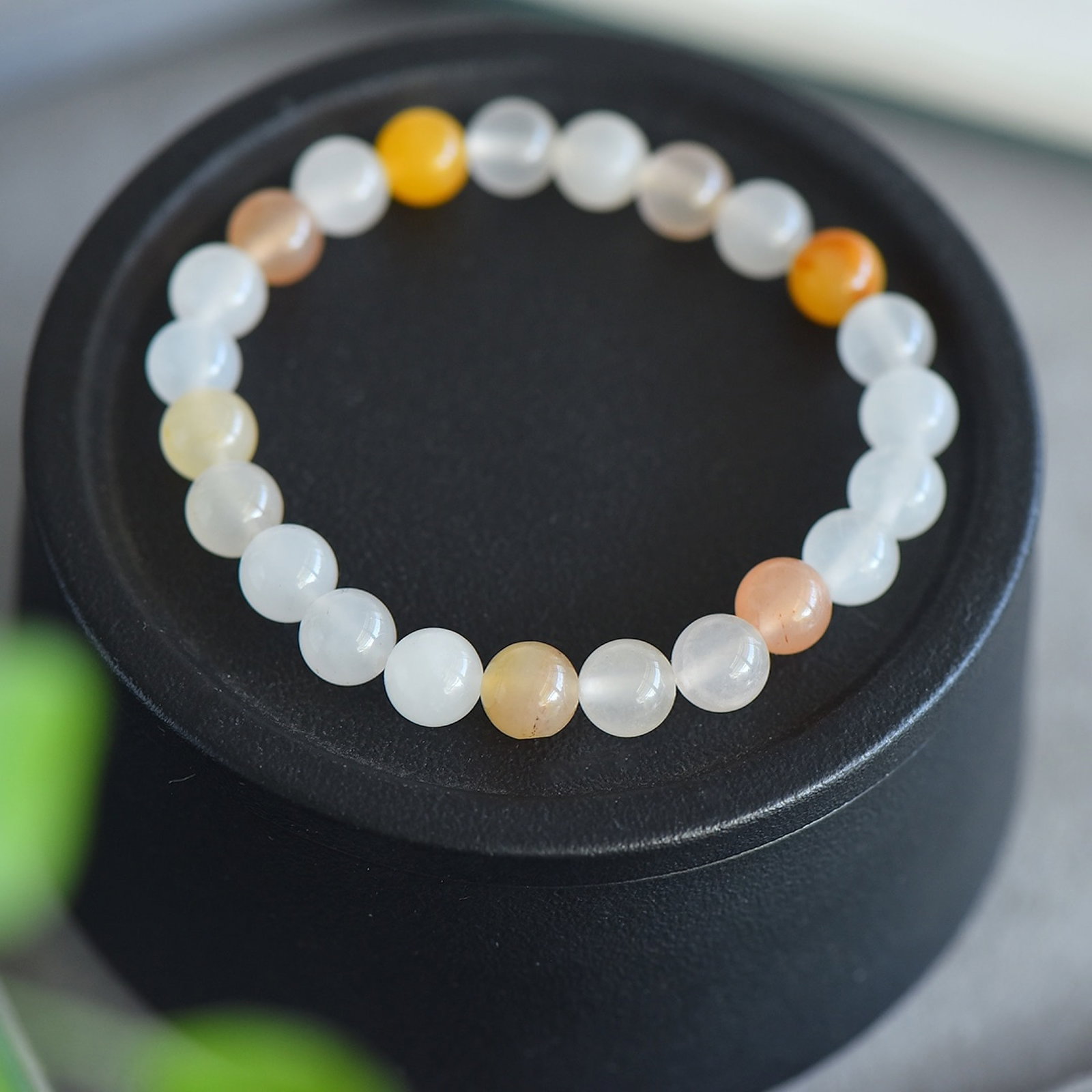 An Exquisite Multi-Gem Bracelets - 5