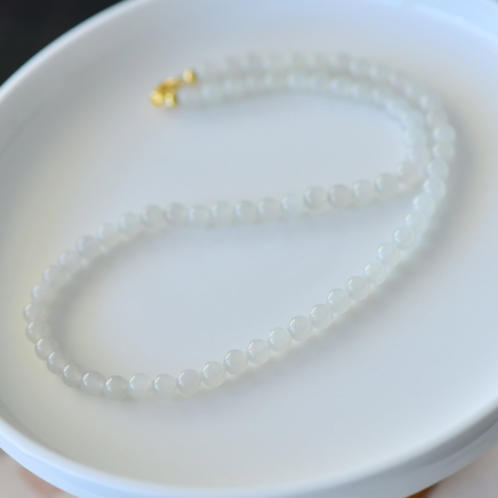 An Exquisite White Jade Bracelets - 2