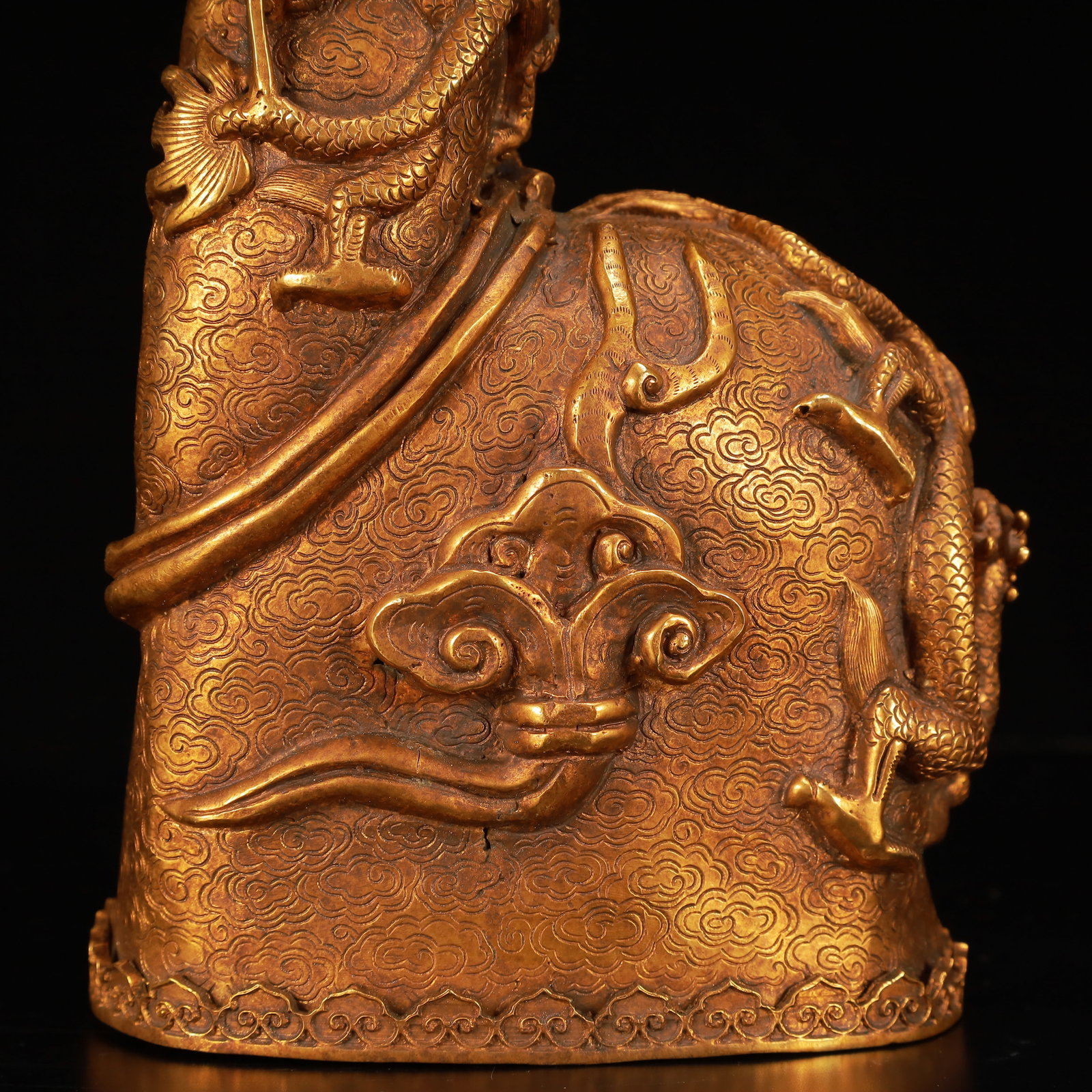 An Exquisite Gilt Bronze Dragon Pattern Hat - 9
