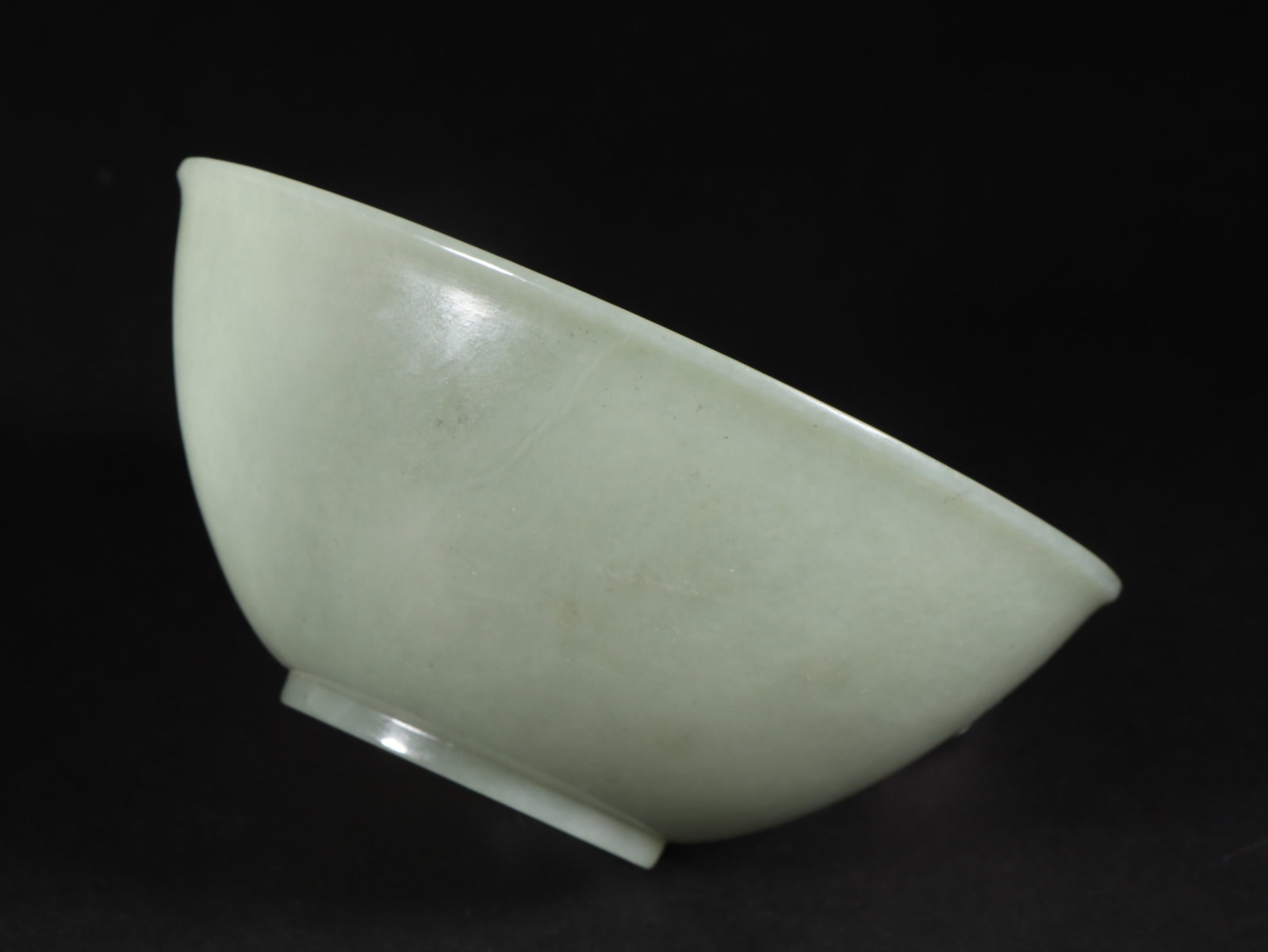 An Exquisite White Jade Bowl - 4
