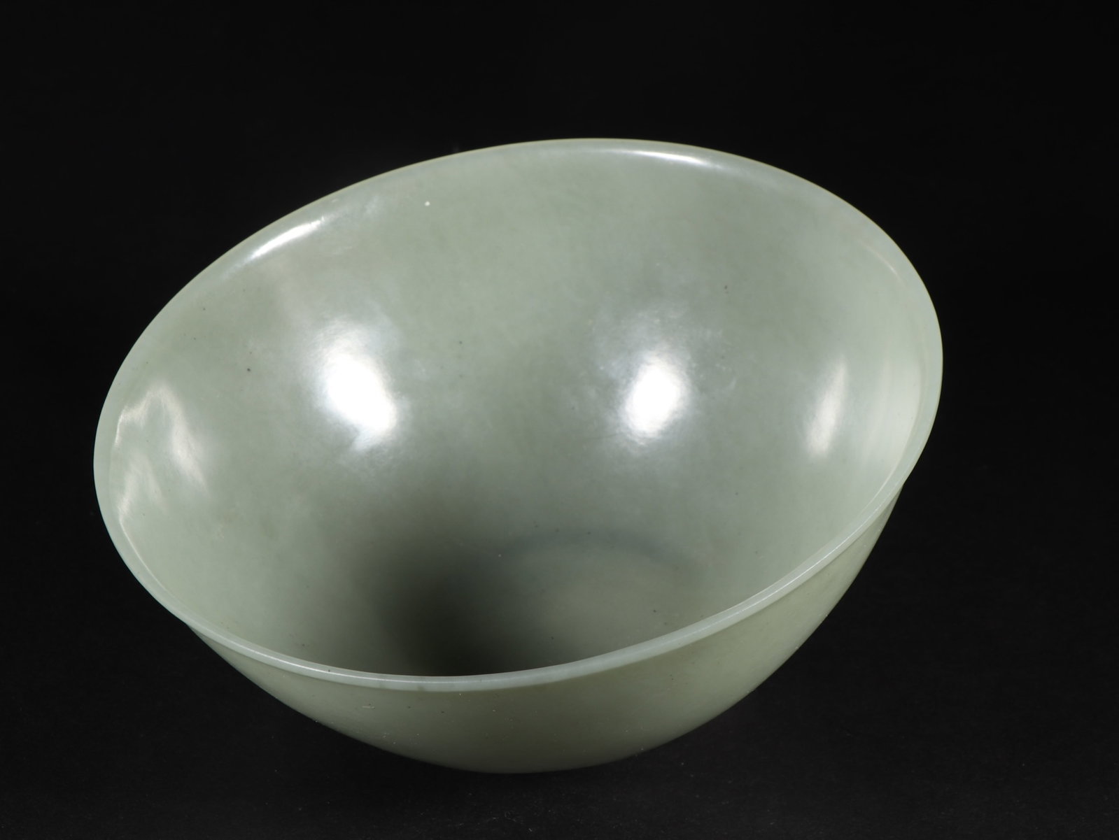 An Exquisite White Jade Bowl - 7