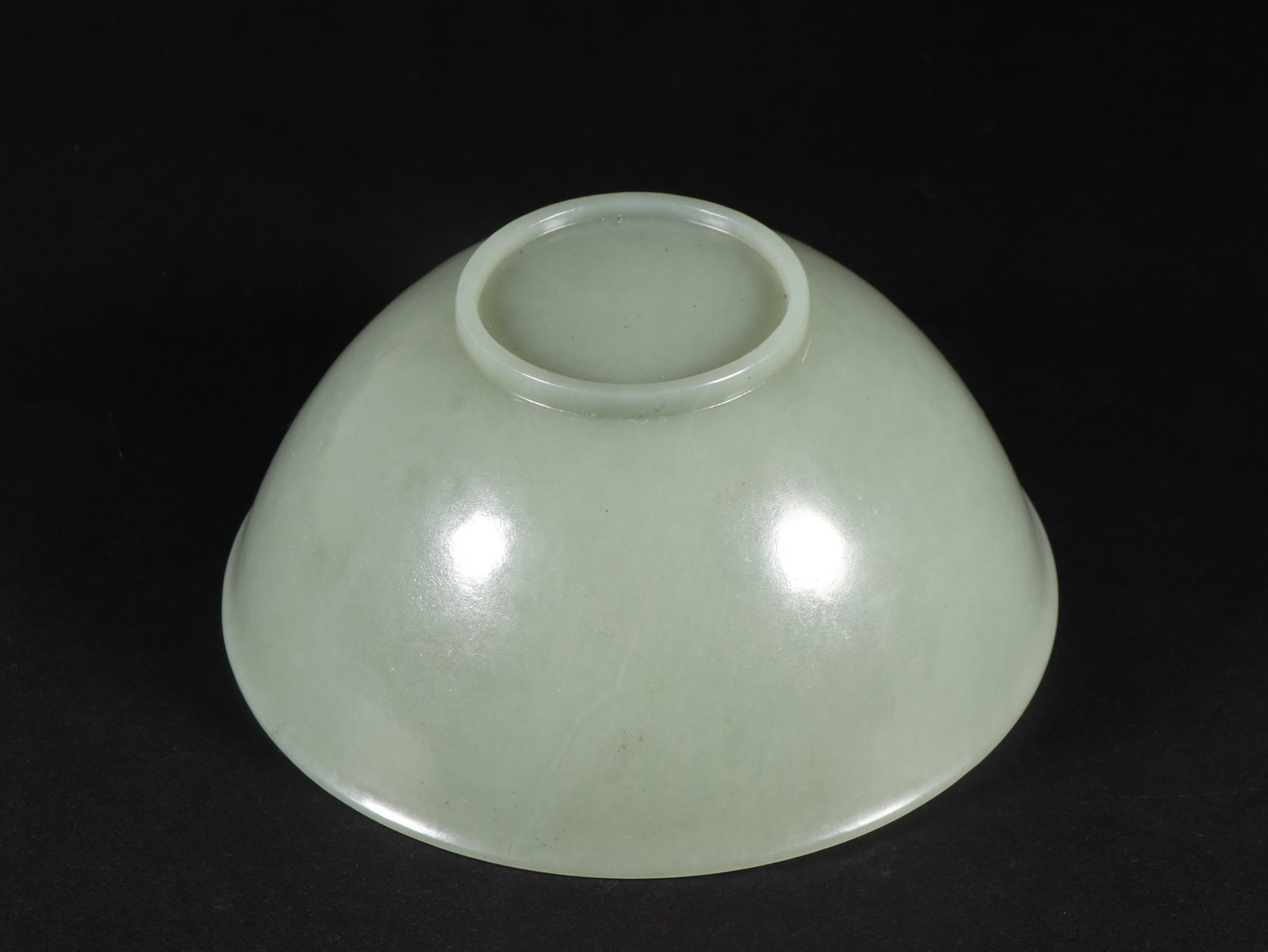 An Exquisite White Jade Bowl - 8