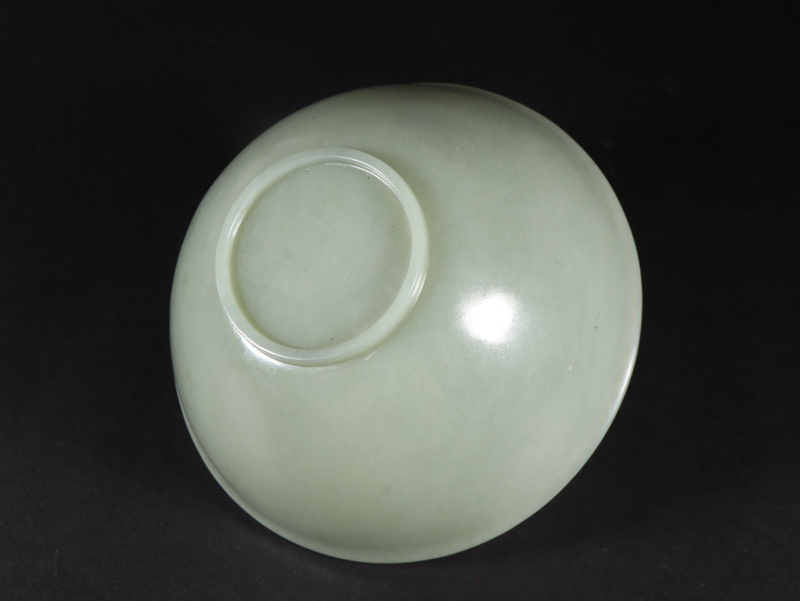 An Exquisite White Jade Bowl - 9