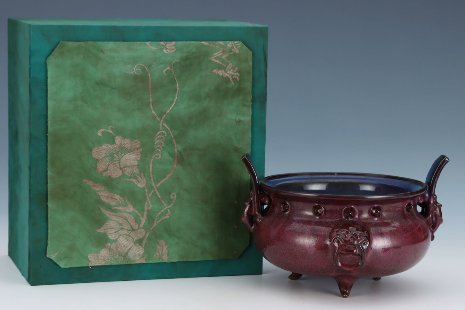 An Exquisite Jun yao Purple Glazed Double-Ears and Tripod Censer: An Exquisite Jun yao Purple Glazed Double-Ears and Tripod Censer,Song Dynasty,China,With Mark,Size:6.5inx10.2in