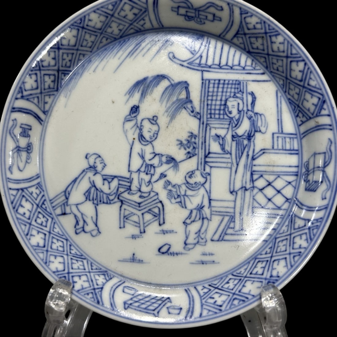 An Exquisite Blue and White Figure Pattern Plate - 3