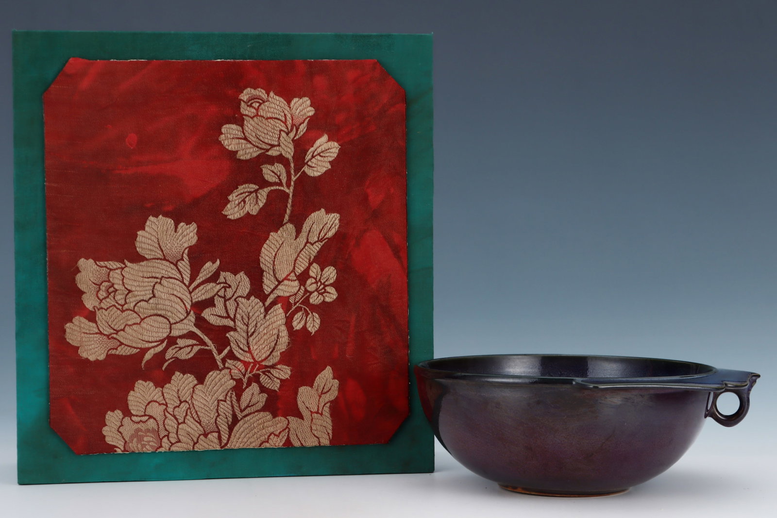 An Exquisite Jun yao Purple Glazed Brush Washer: An Exquisite Jun yao Purple Glazed Brush Washer,Song Dynasty,China,With Mark,Size:3.1inx8.9in 钧窑紫釉笔洗,中国宋代,带款