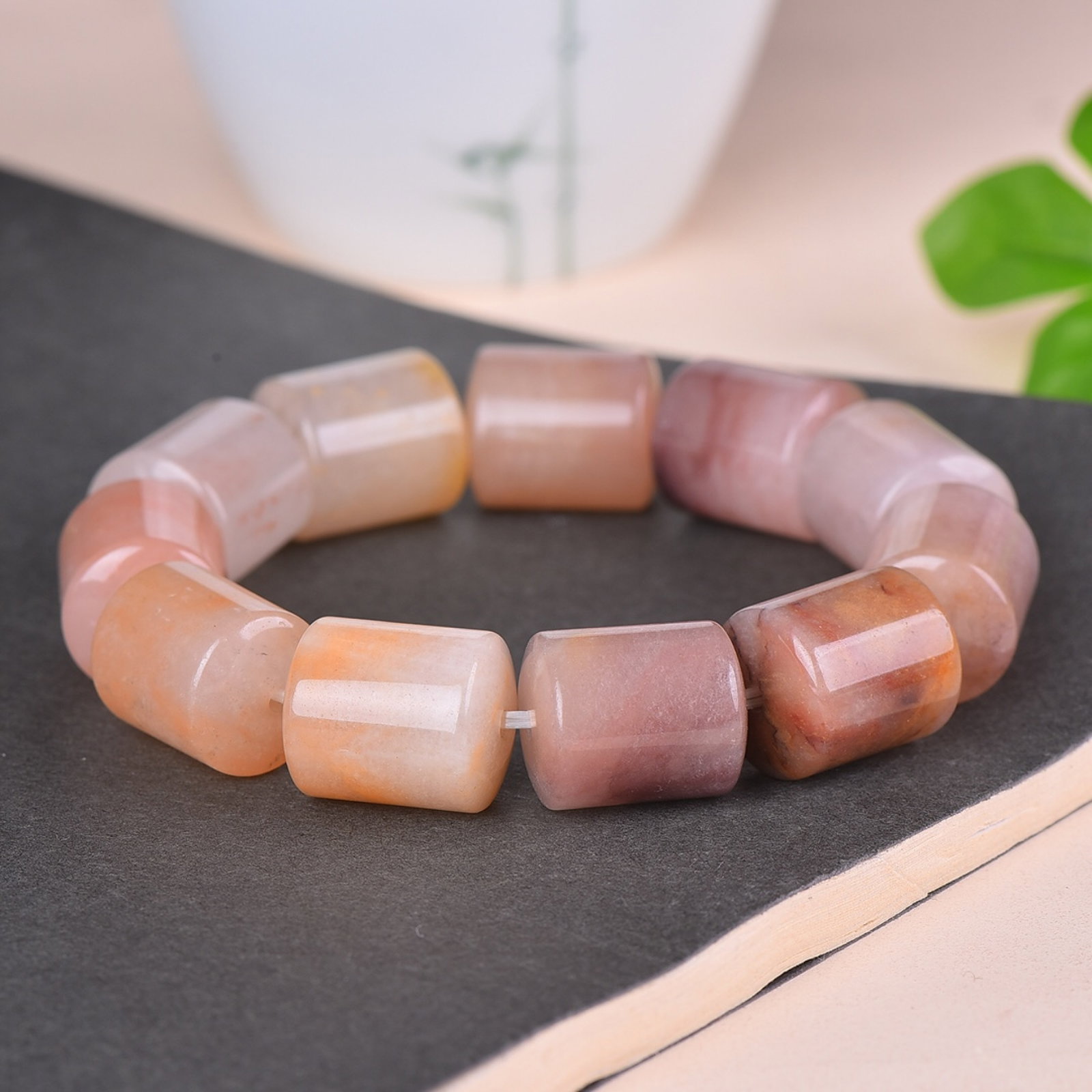 An Exquisite White Jade Bracelets - 2