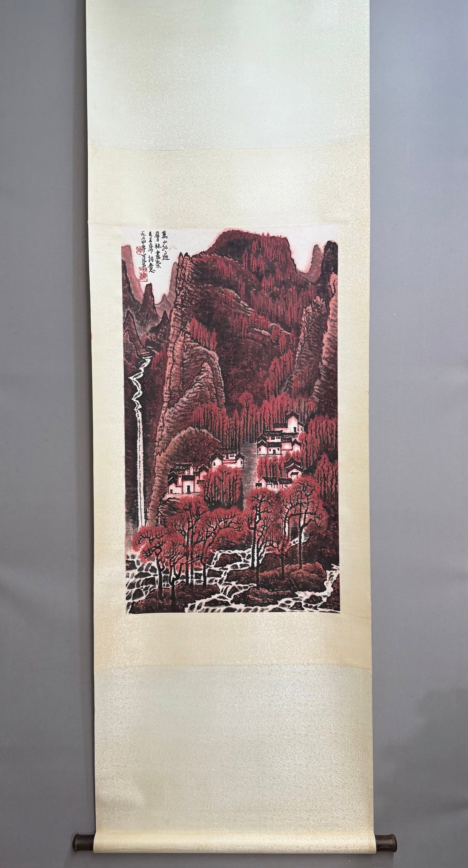 A Chinese Vertical Scroll Ink Painting of Landscape on Paper: A Chinese Vertical Scroll Ink Painting of Landscape on Paper,Li Keran,Size:35inx19.7in 一幅中国水墨山水画立轴,李可染