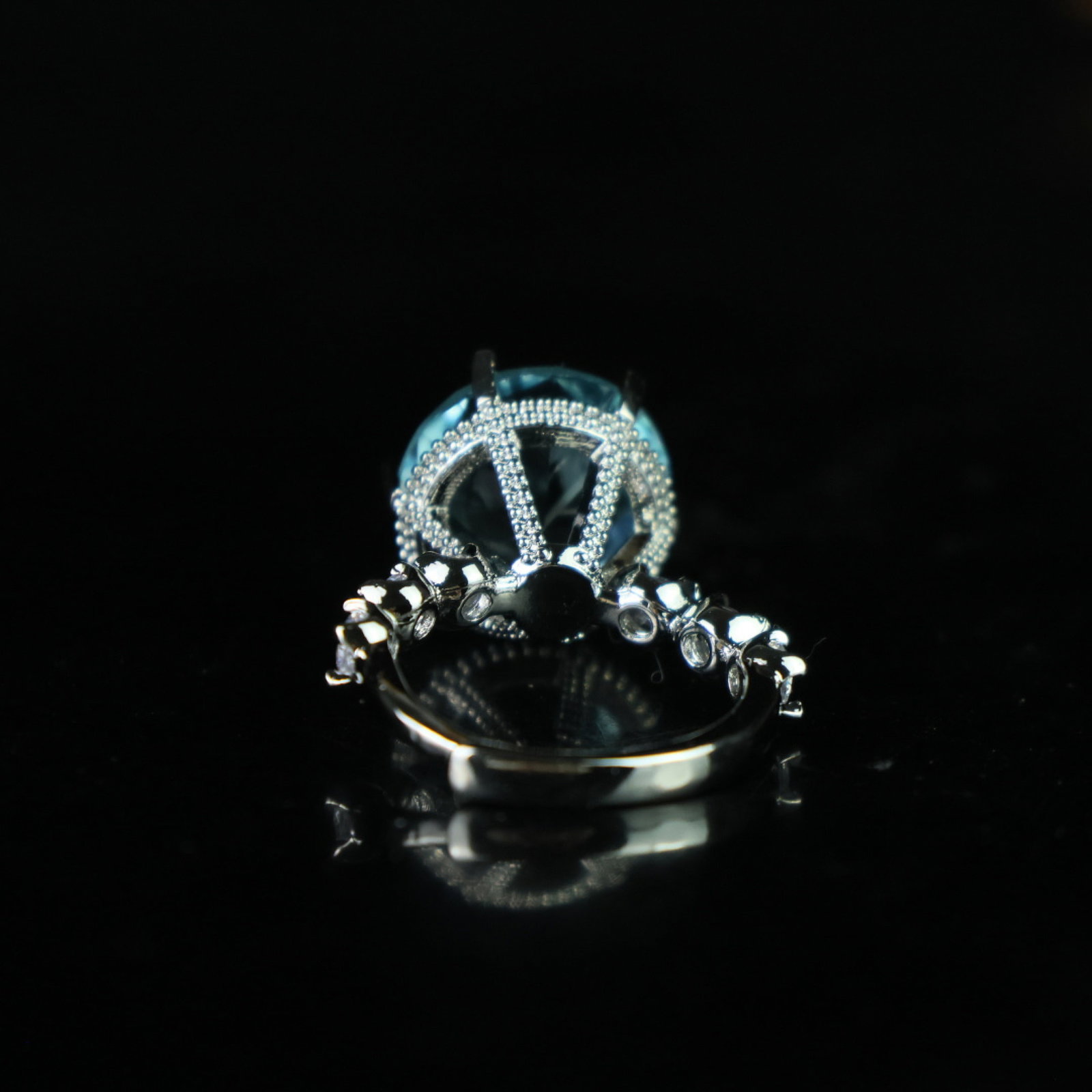 An Exquisite Ring - 4