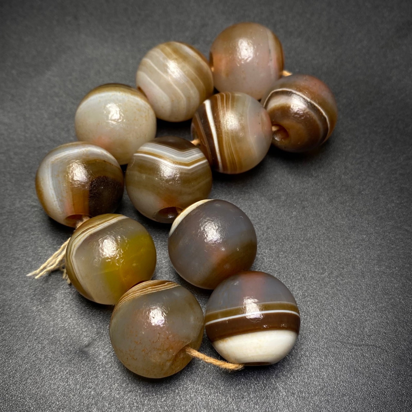 A Precious Agate Bracelets - 2
