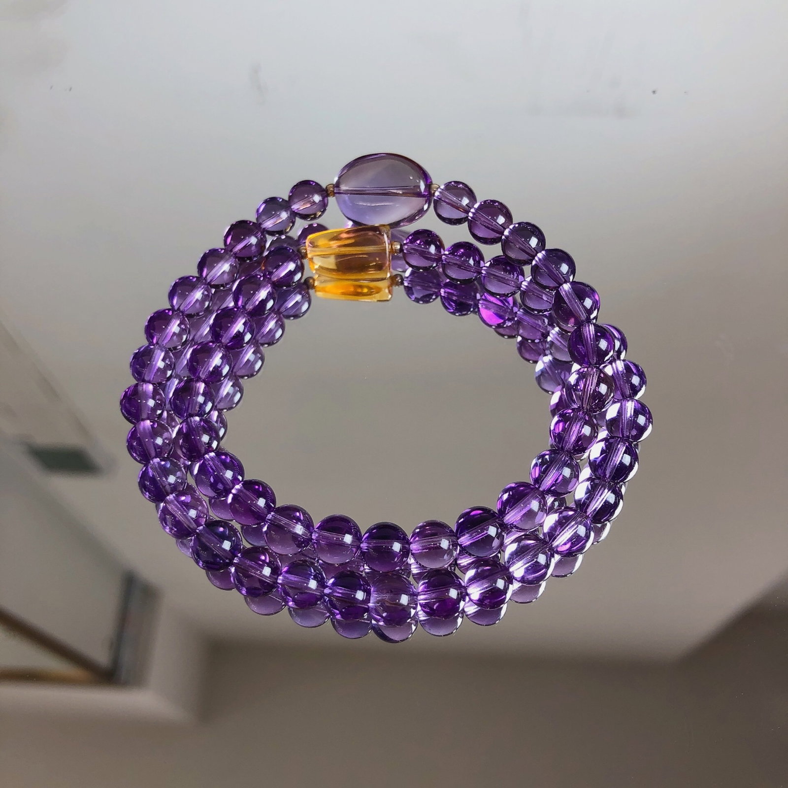 An Exquisite Crystal Bracelet - 2