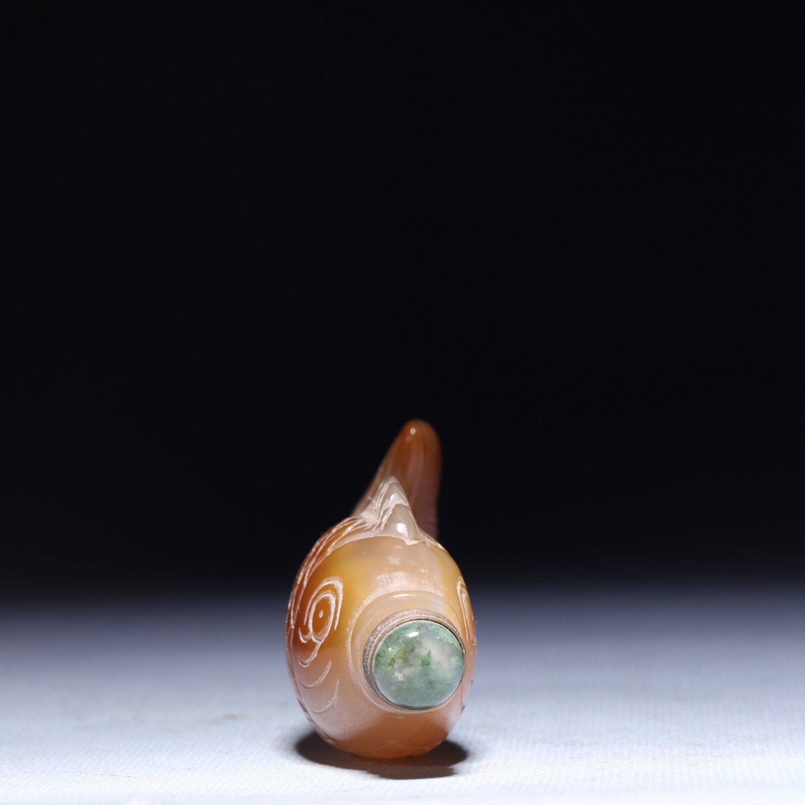 An Exquisite Agate Fish Snuff Bottle - 3