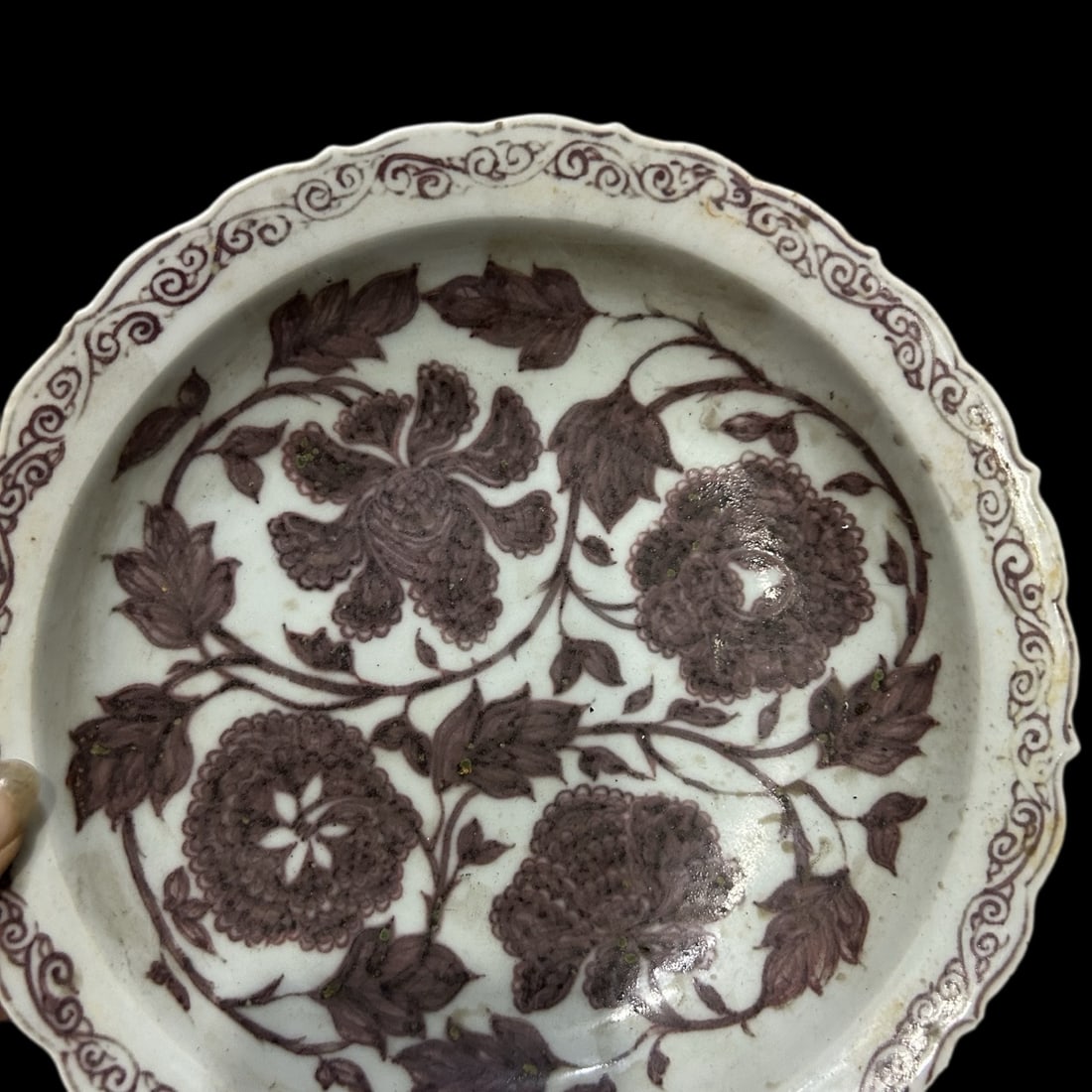 An Exquisite Underglaze-Red Flower Pattern Plate - 2