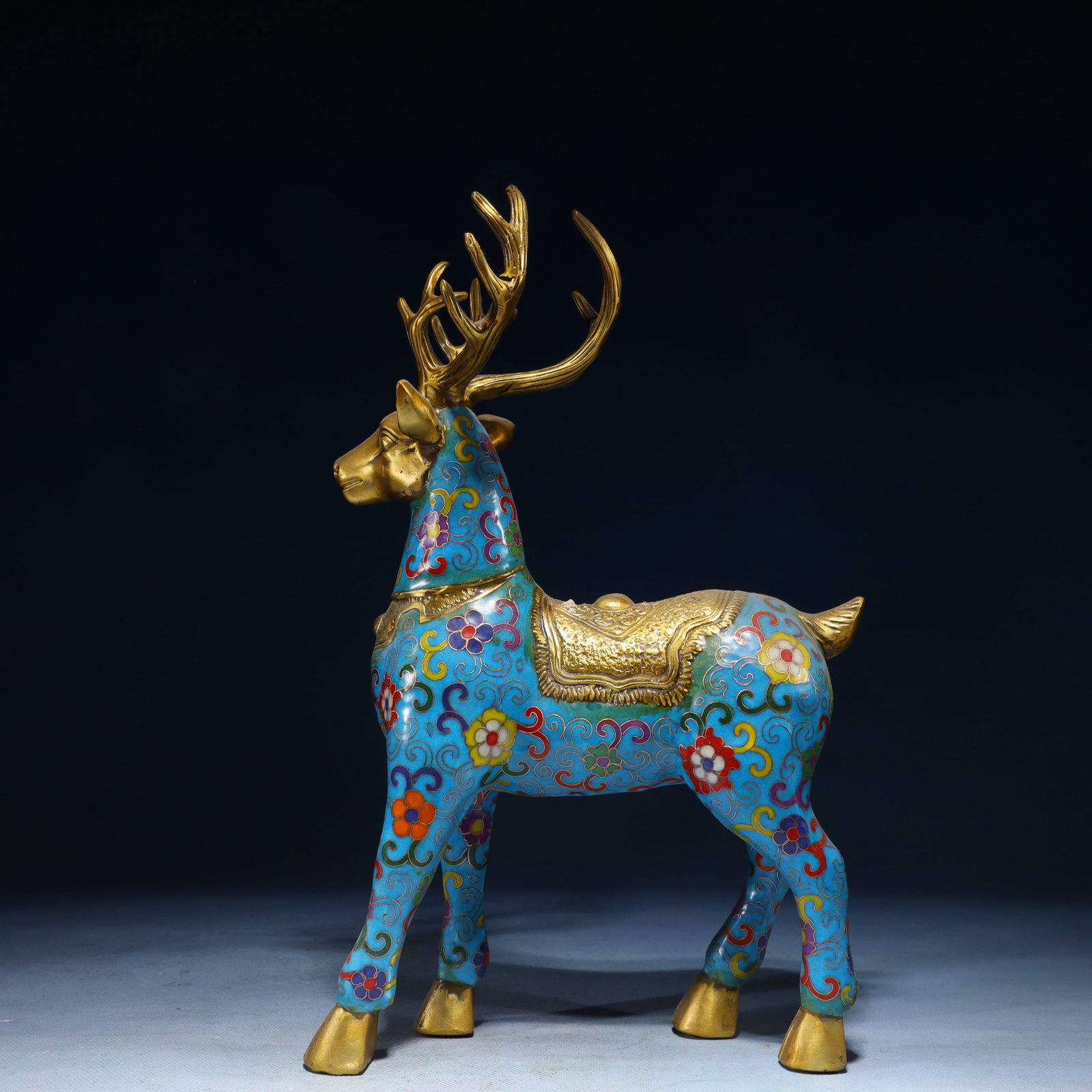 An Exquisite Cloisonne Lotus Pattern Deer Ornament - 5