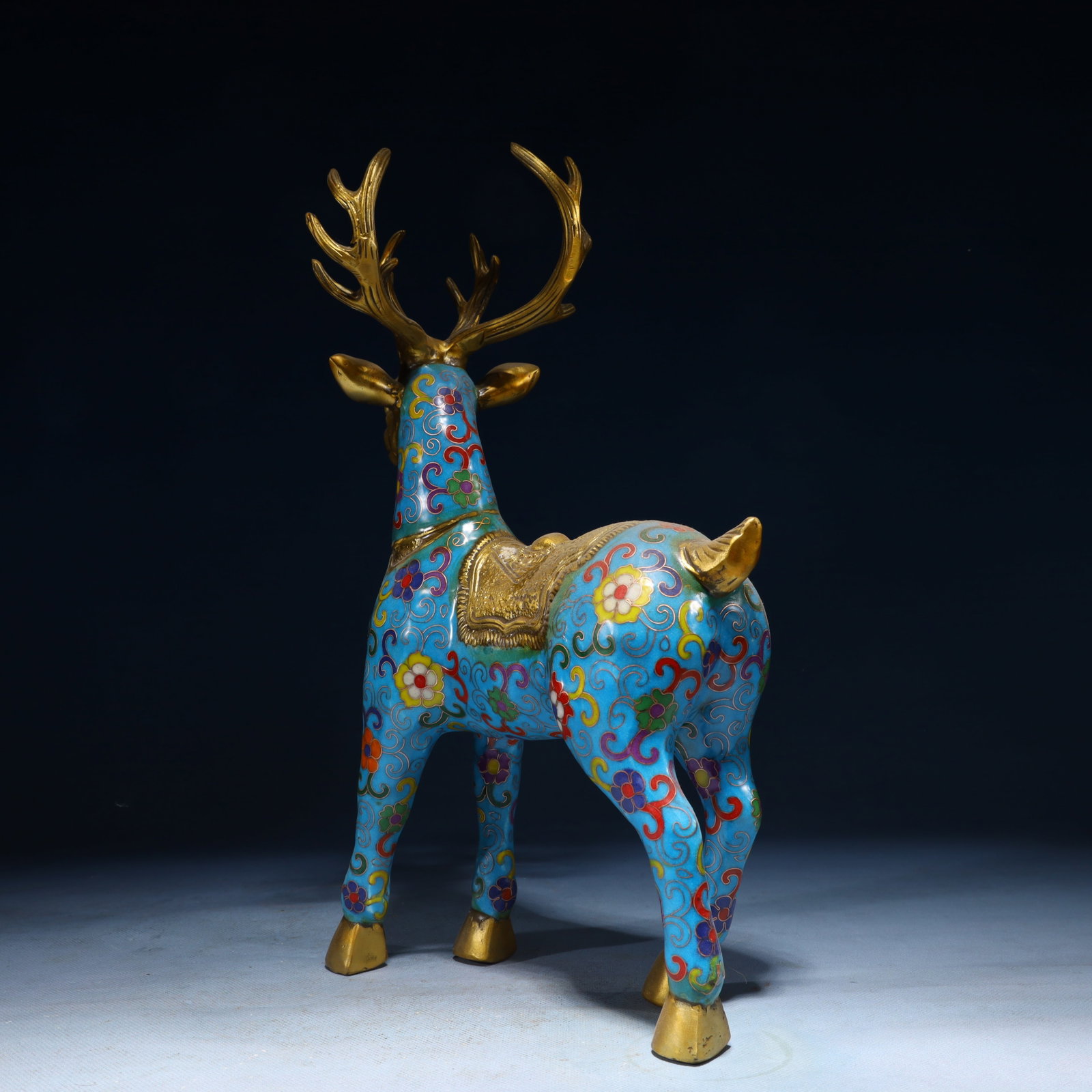 An Exquisite Cloisonne Lotus Pattern Deer Ornament - 6